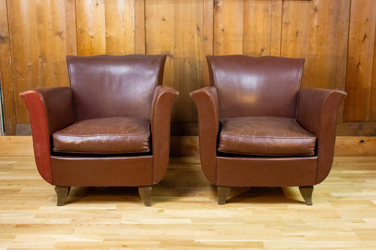 Mid-20th Century Pair of Club Chairs with Patina Leather Art Deco Vintage 1940 For Sale