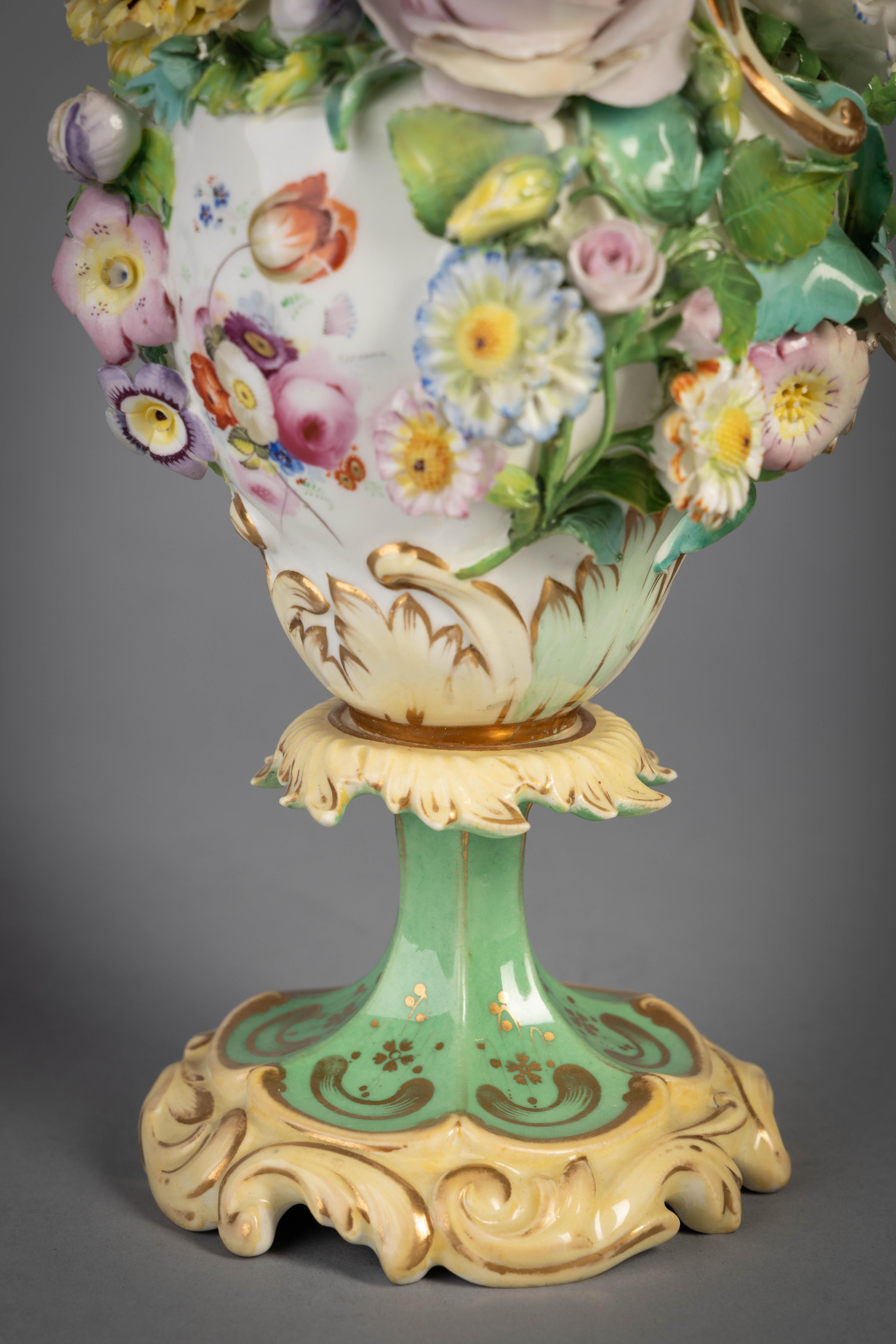 Pair of Coalbrookdale Vases with Applied Flowers, Circa 1840 In Good Condition For Sale In New York, NY