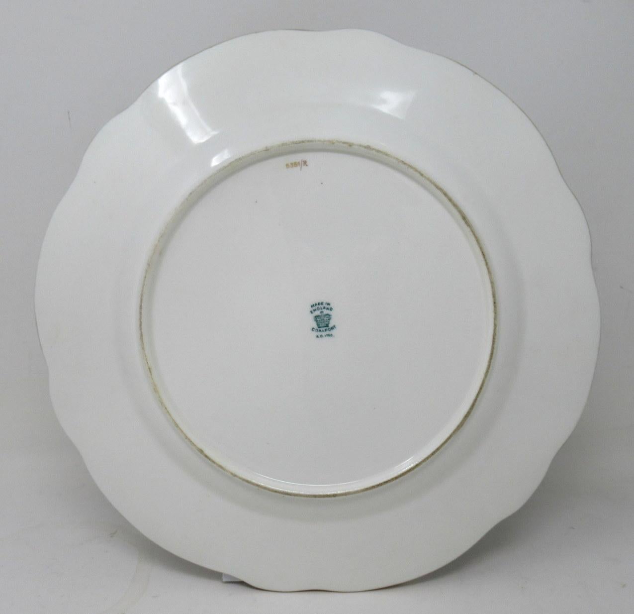 Paar Coalport-Schrankteller, handbemalt, Frederick Chivers Stillleben, 1910 (Porzellan) im Angebot