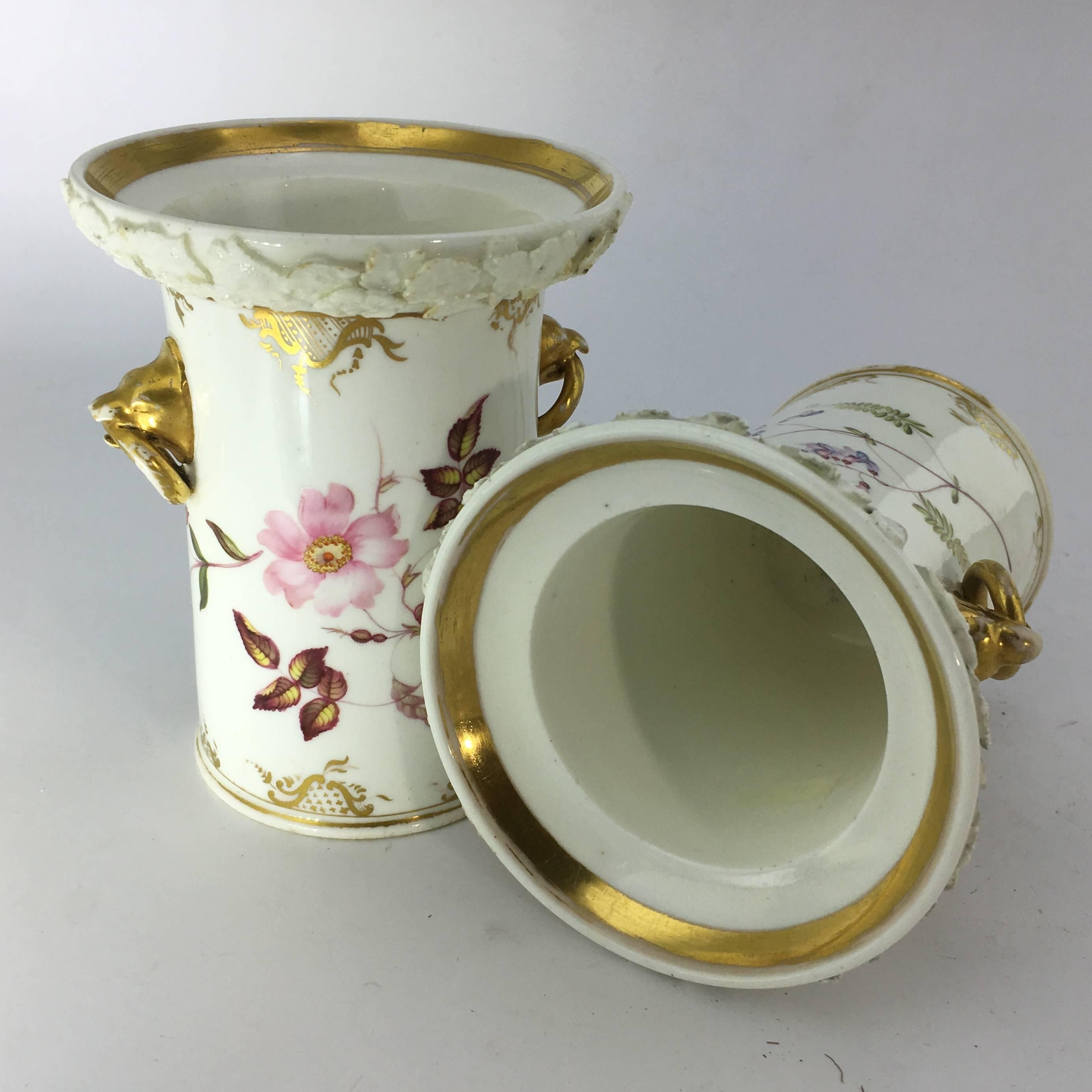 Pair of Coalport Vases with Birds Head Handles, Strawberries, circa 1830 In Good Condition For Sale In Geelong, Victoria