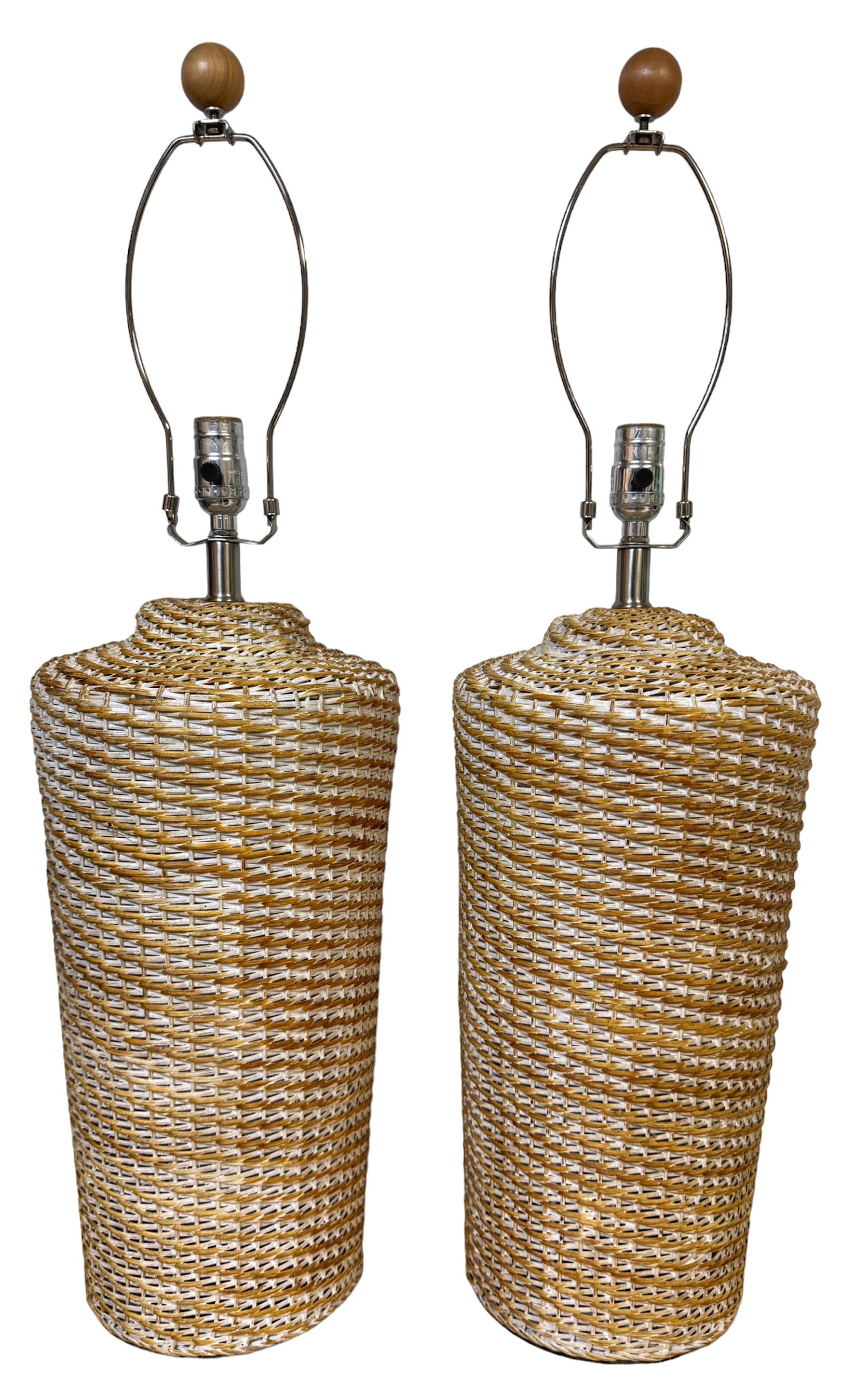 Metal Pair of Coastal Modern White-Polychromed Woven Rattan Lamps  For Sale