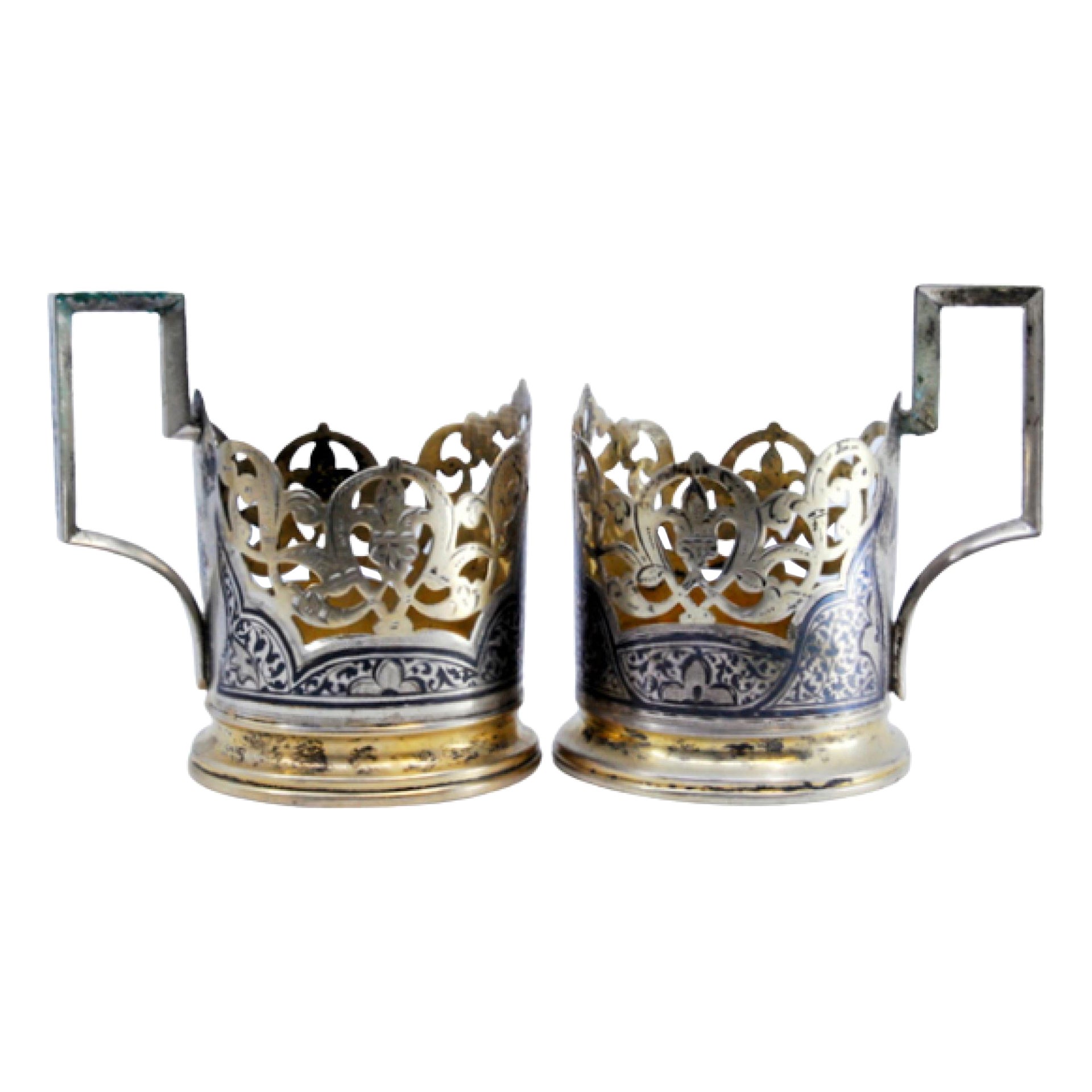 Pair of coasters cut out in Russian silver with gold and nickel For Sale