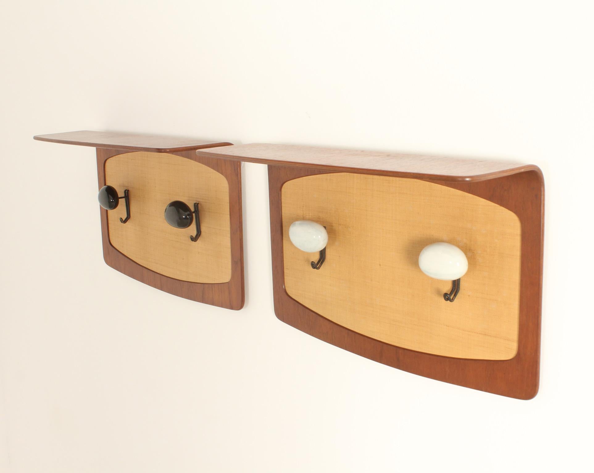 Paire de porte-manteaux en teck et jonc de mer par Campo & Graffi for Home, années 1950 en vente 2