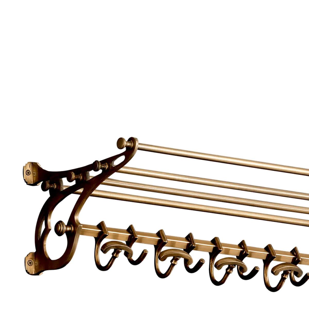 Moderno Coppia di appendiabiti, finitura in ottone patinato, design Belle Époque. in vendita