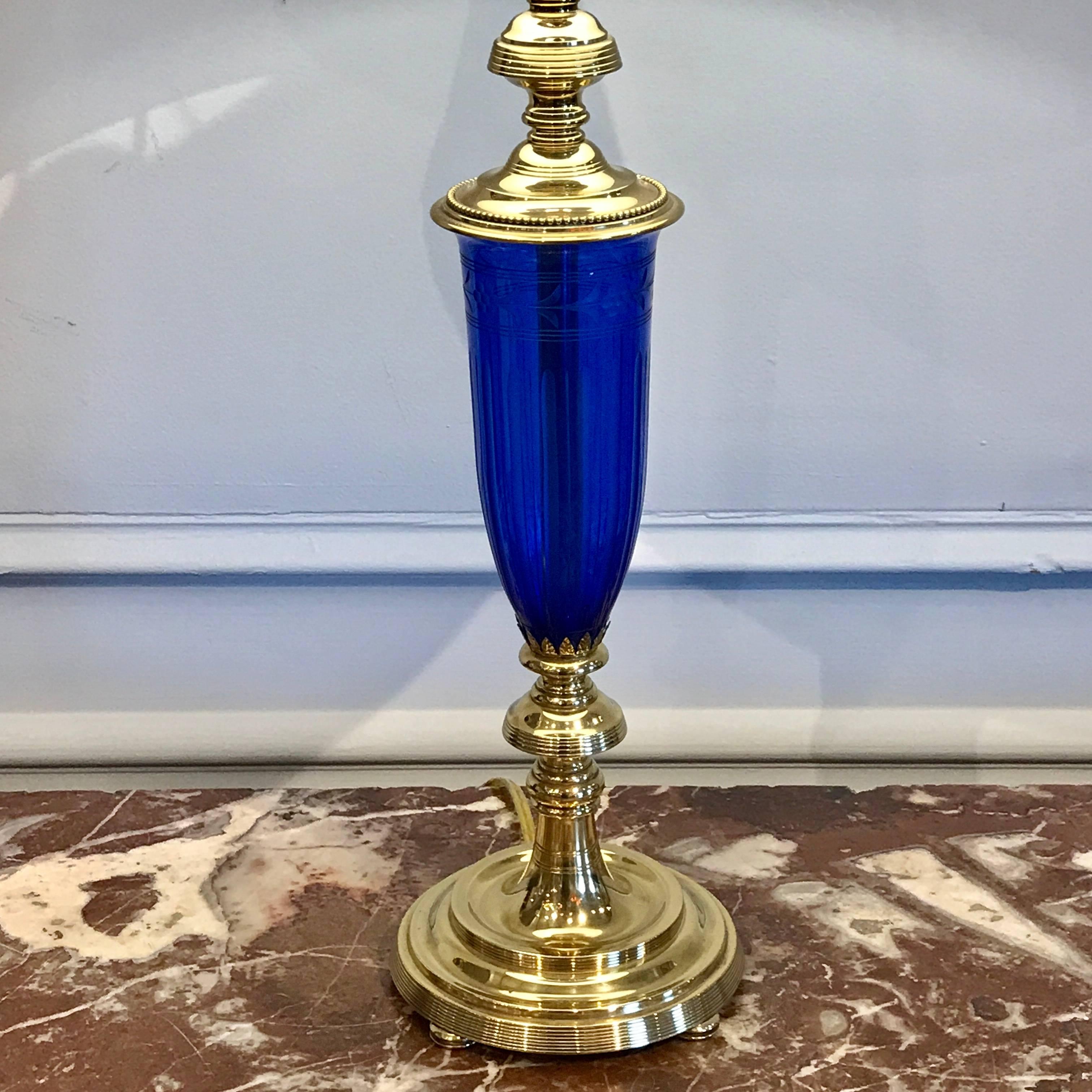 Engraved Pair of Cobalt Blue and Brass-Mounted Urn Lamps by Pairpoint