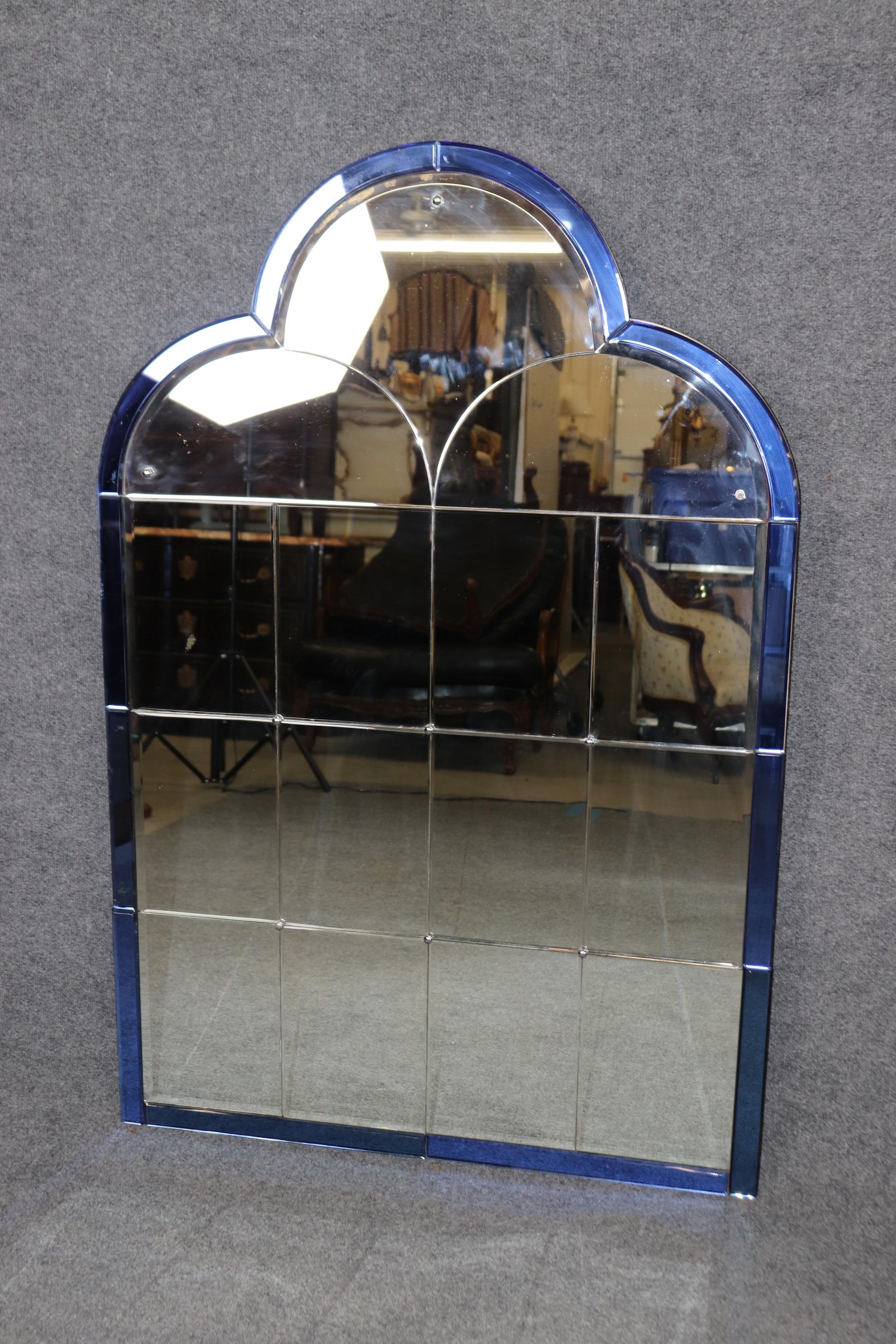 Français Paire de miroirs Art Déco français authentiques en verre bleu cobalt, vers 1920 en vente