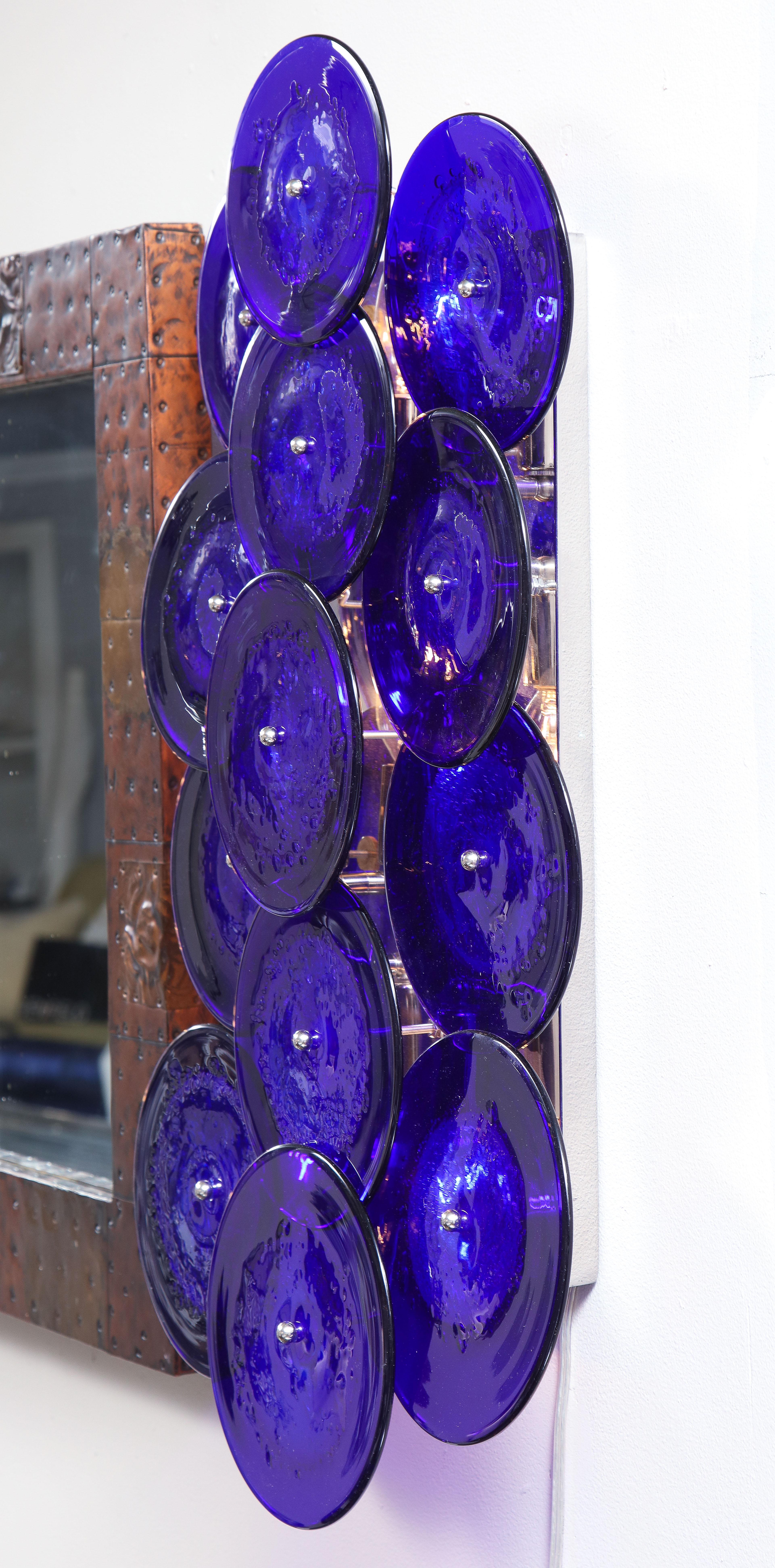 Pair of Cobalt Blue Murano Glass Disc Sconces In New Condition In New York, NY