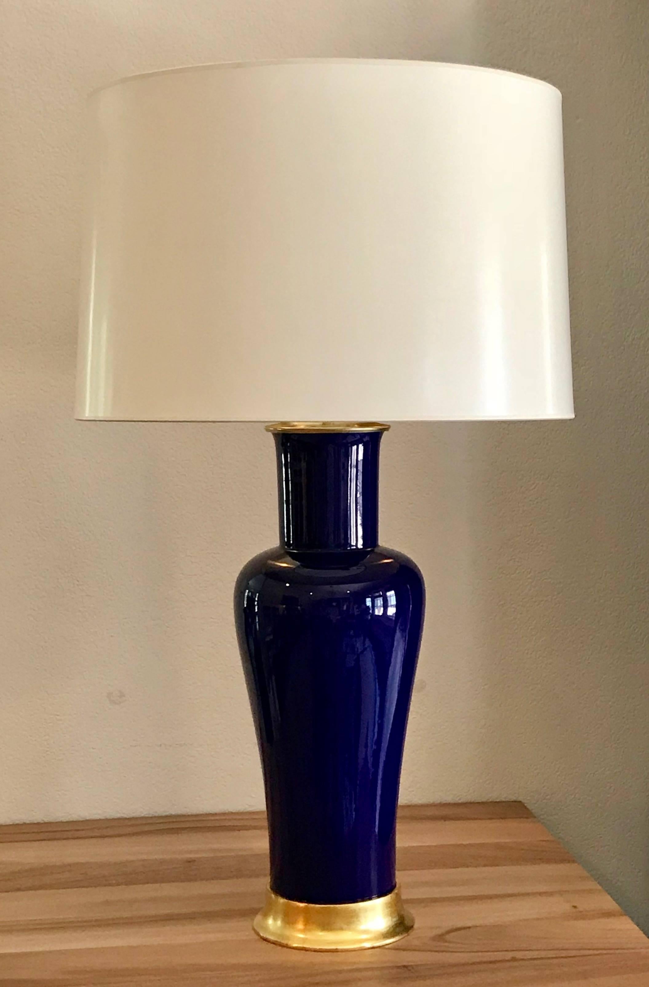 Pair of Cobalt Blue Porcelain Lamps on 23-Karat Water Giltwood Bases 7