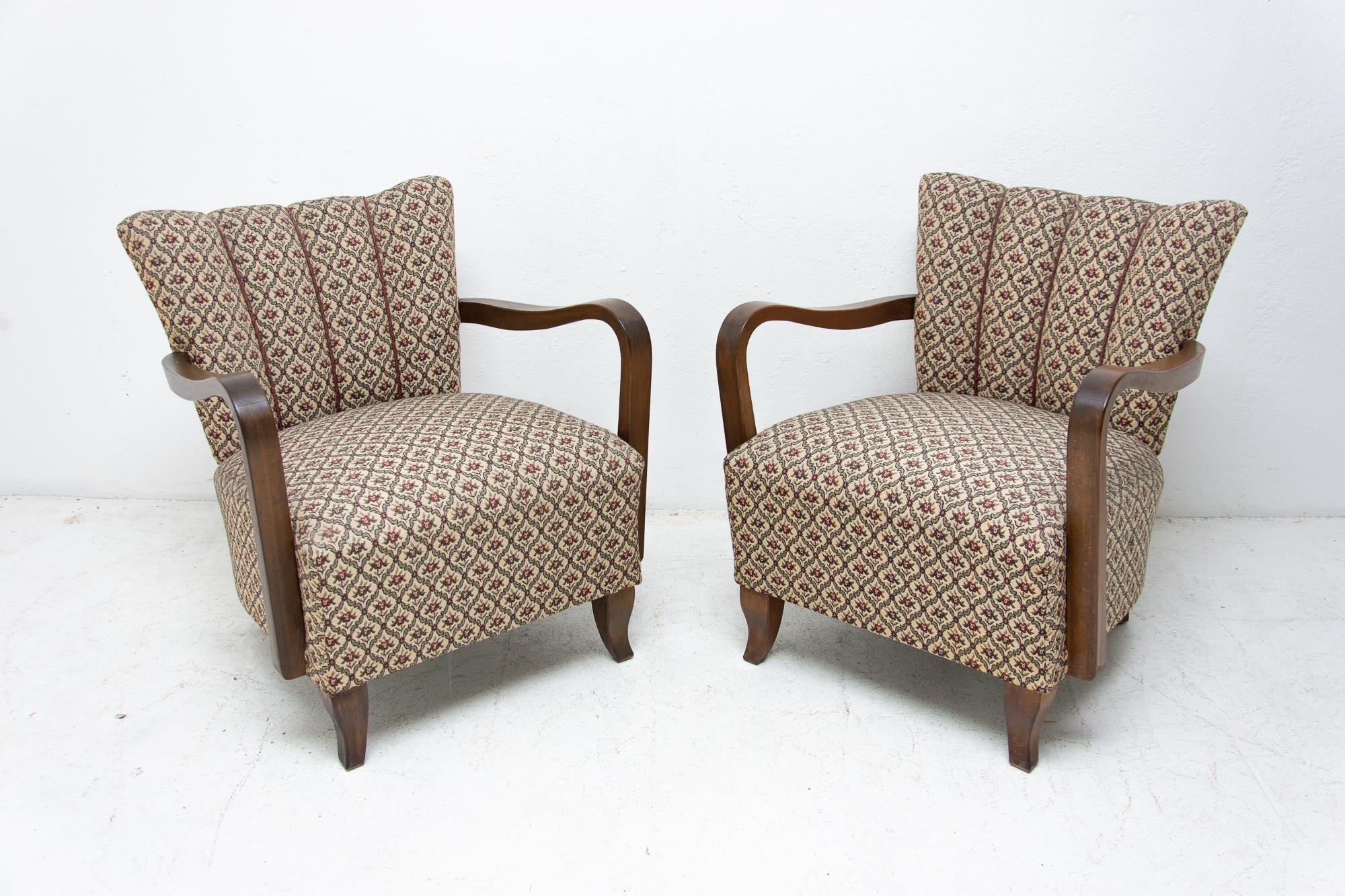 Art Deco Pair of Cocktail Armchairs by Jindrich Halabala, Czechoslovakia, 1950s