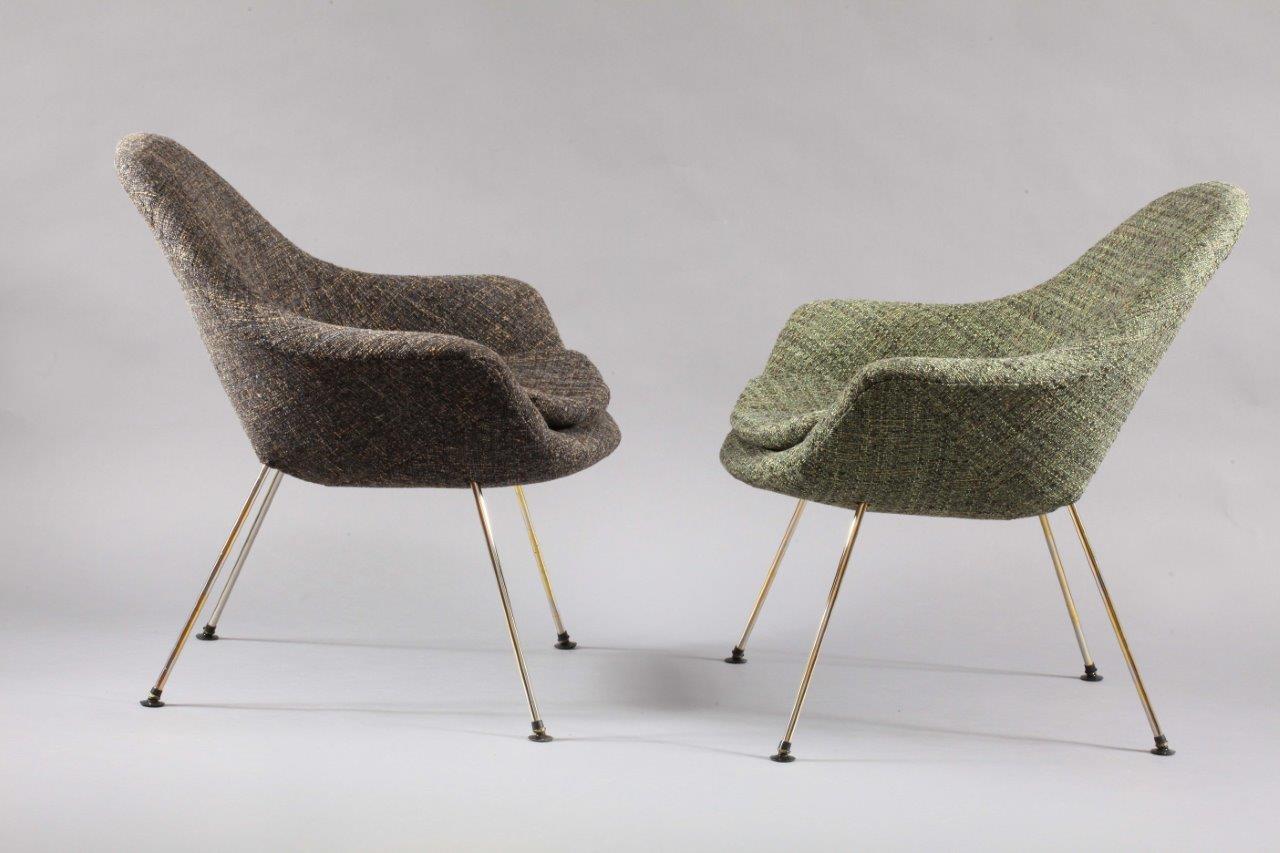 Mid-Century Modern Pair of Cocktail Shell Chairs, Italy, 1950 For Sale