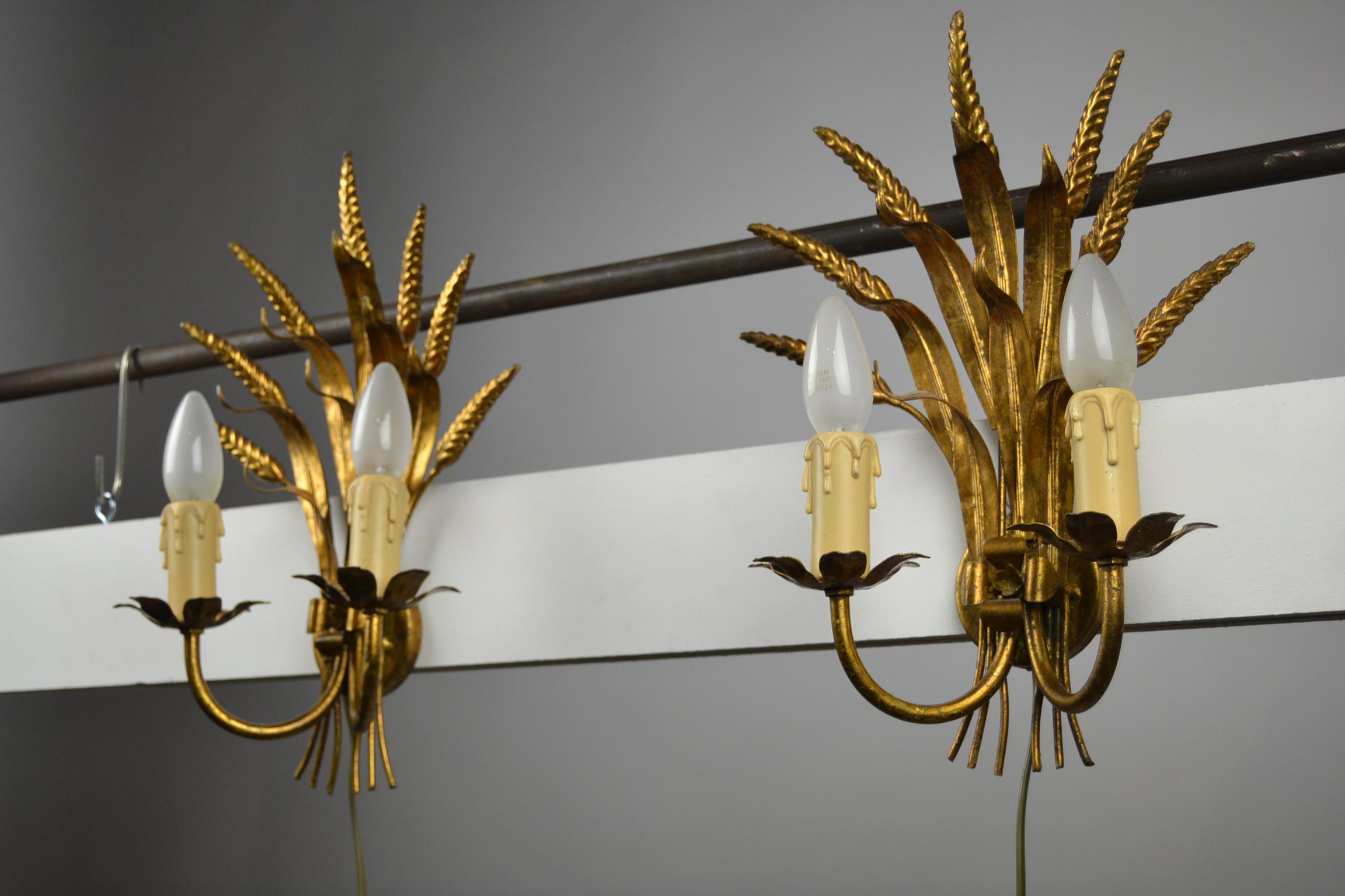 Metal Pair of Coco Chanel Style Florentine Wall Lights with gold finish, 1970s