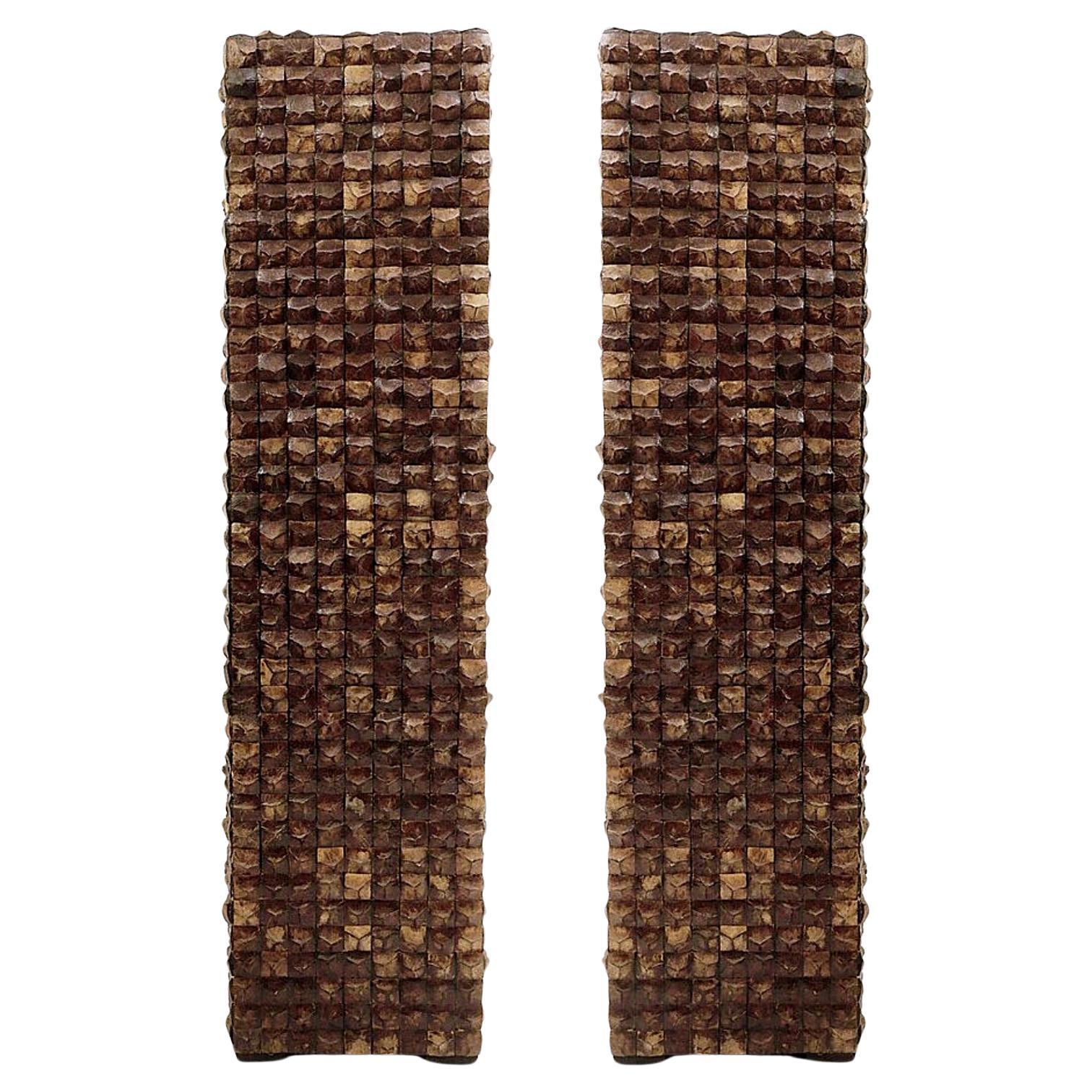 Paar Mosaikschalenpflanzgefäße aus Kokosnussholz - 20. Jahrhundert - H : 153 cm im Angebot
