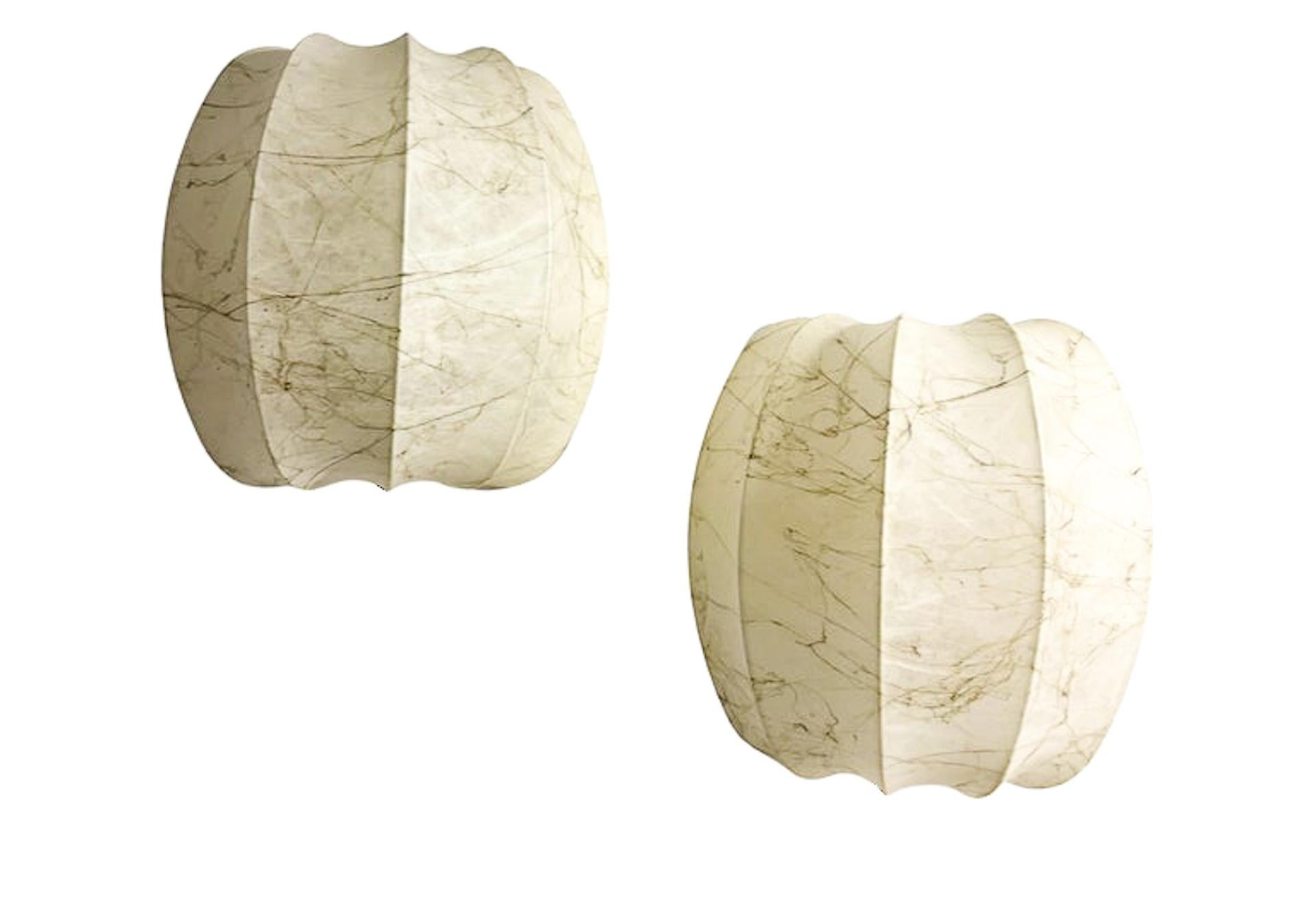 italien Paire d'appliques Cocoon Lights, Italie, années 1970 en vente