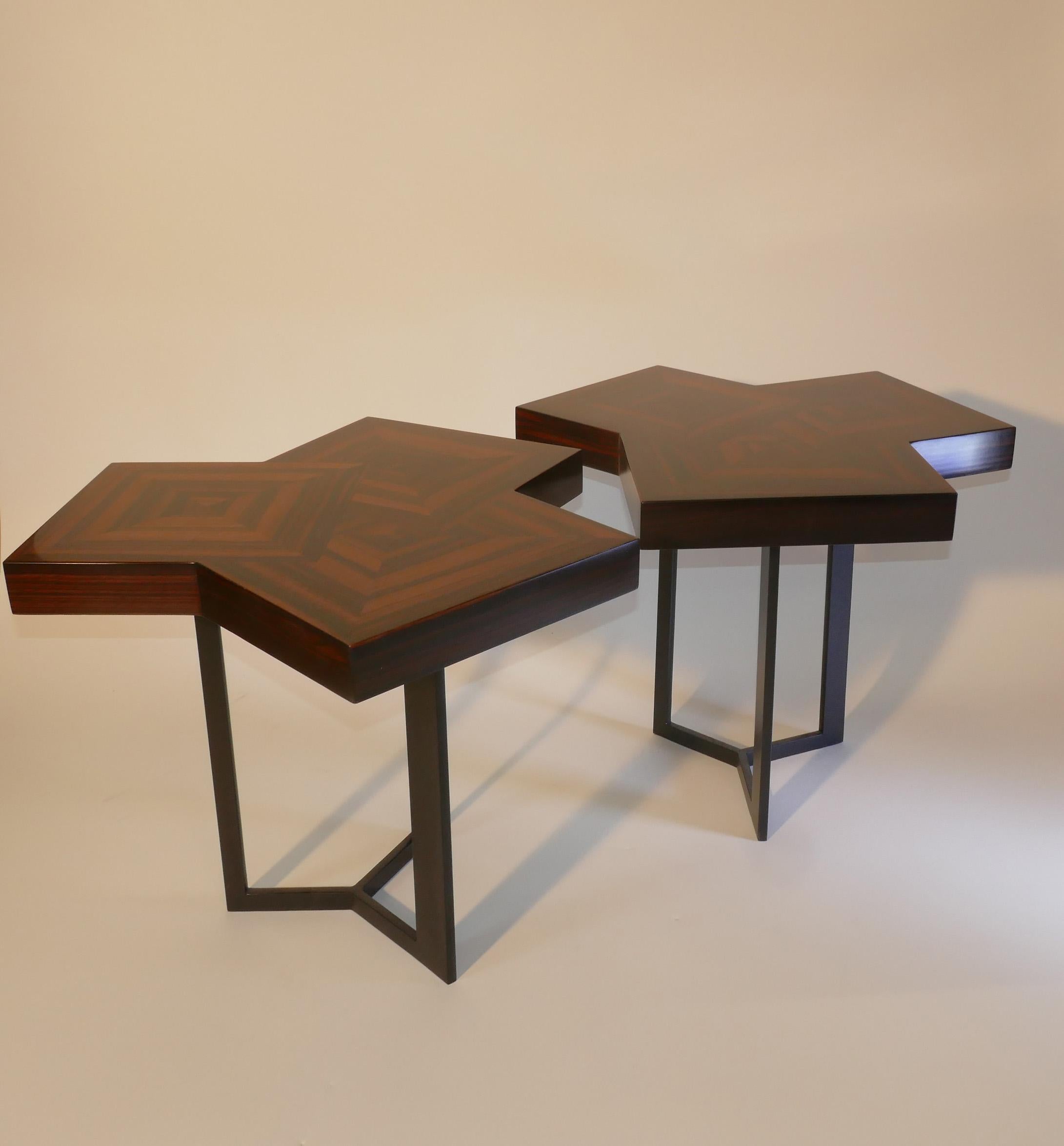 Paire de cafés  Table d'appoint ou table de chevet Cubes en marqueterie d'ébène de Macassar par A. Lefort en vente 4
