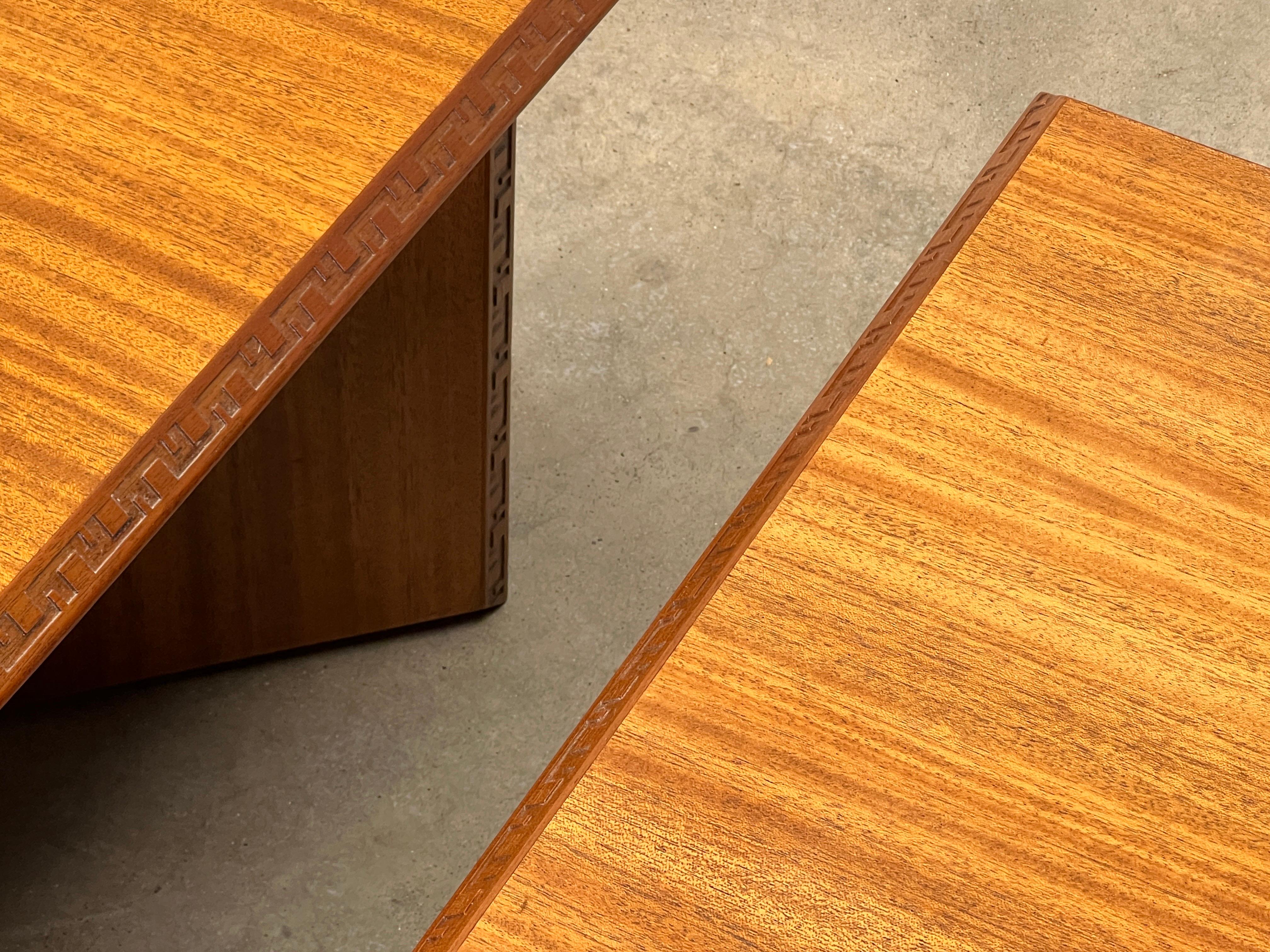 Paire de tables basses de Frank Lloyd Wright pour Henredon en vente 5