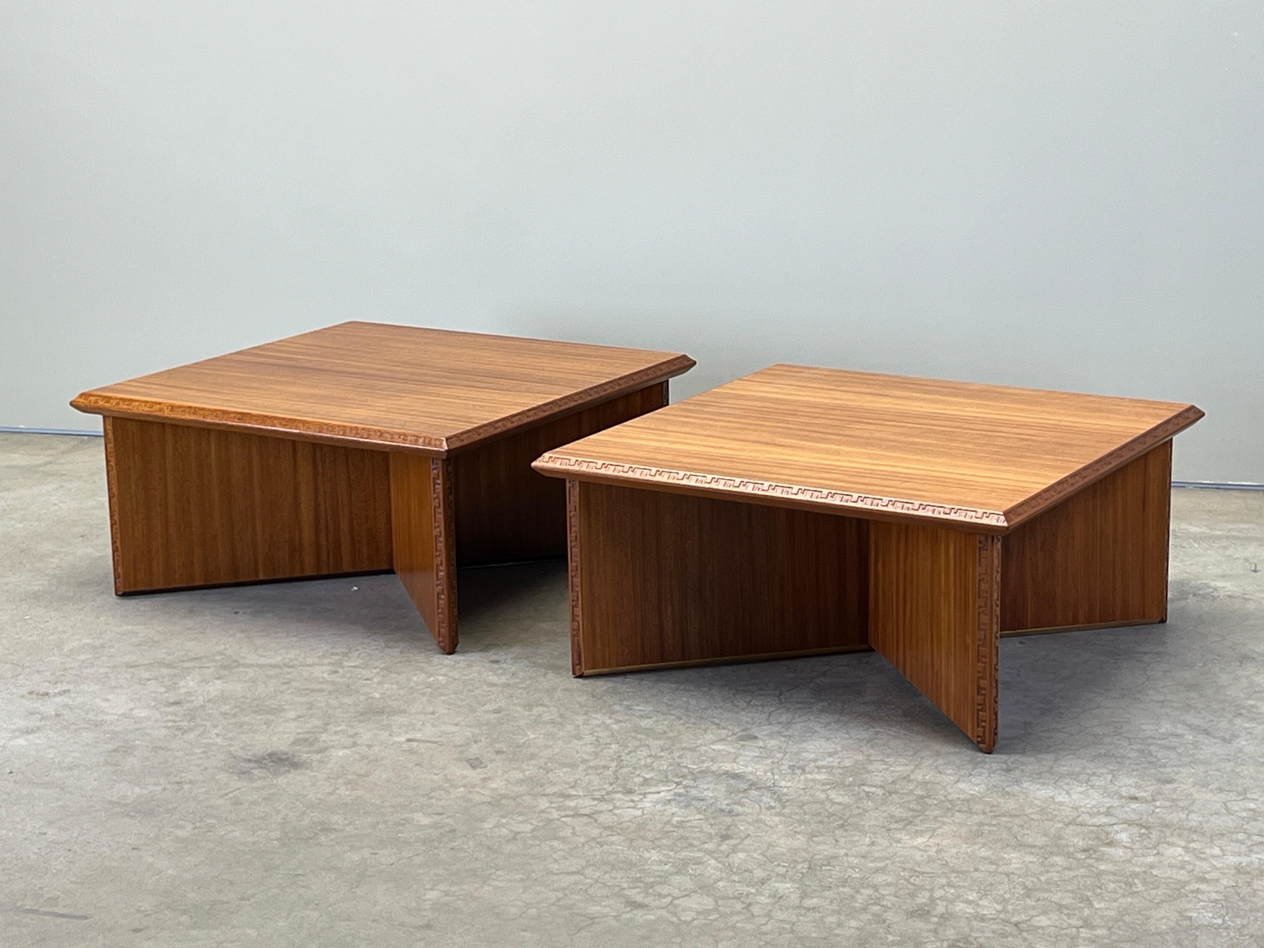 Paire de tables basses de Frank Lloyd Wright pour Henredon en vente 7