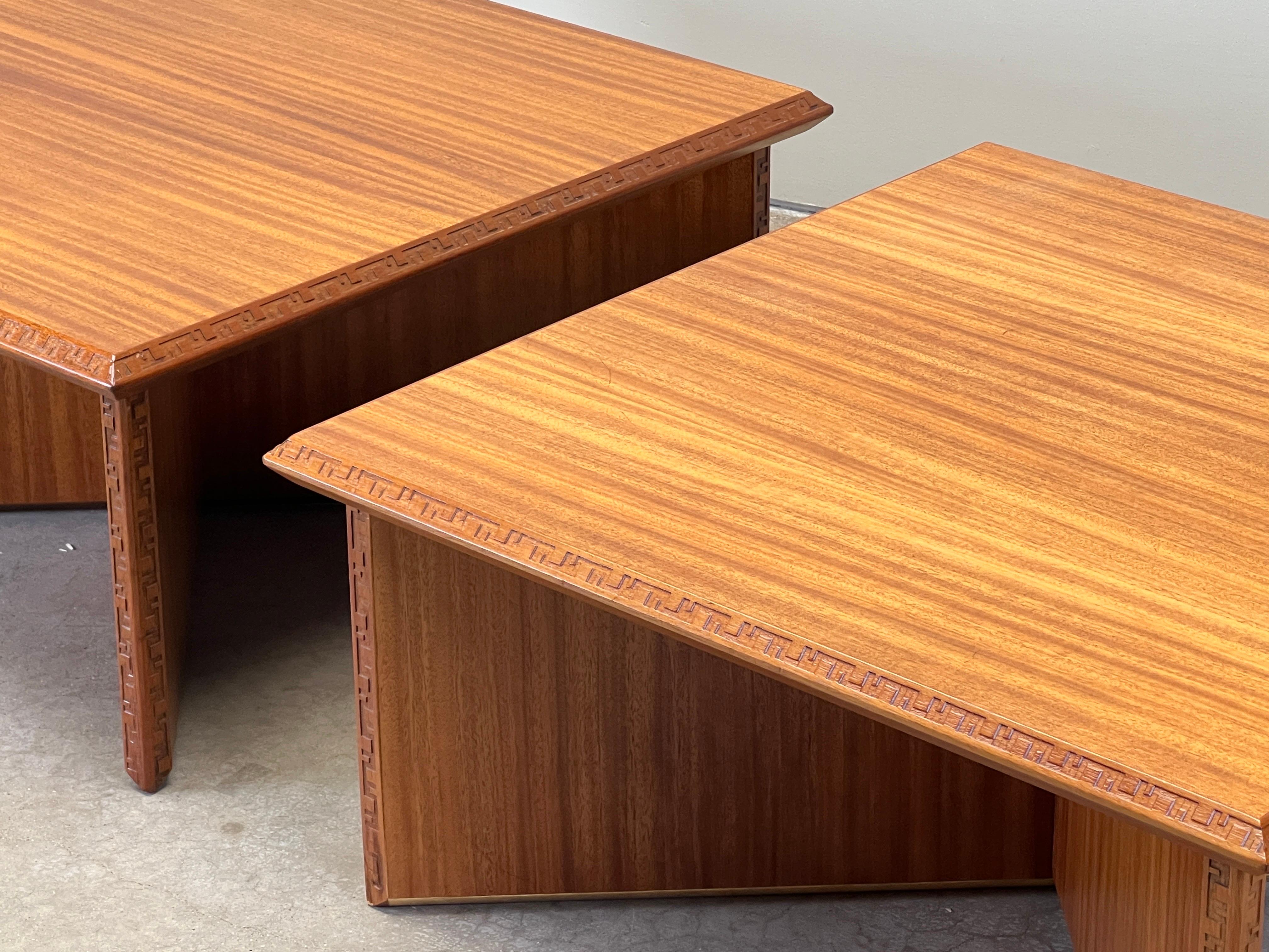 Paire de tables basses de Frank Lloyd Wright pour Henredon en vente 8