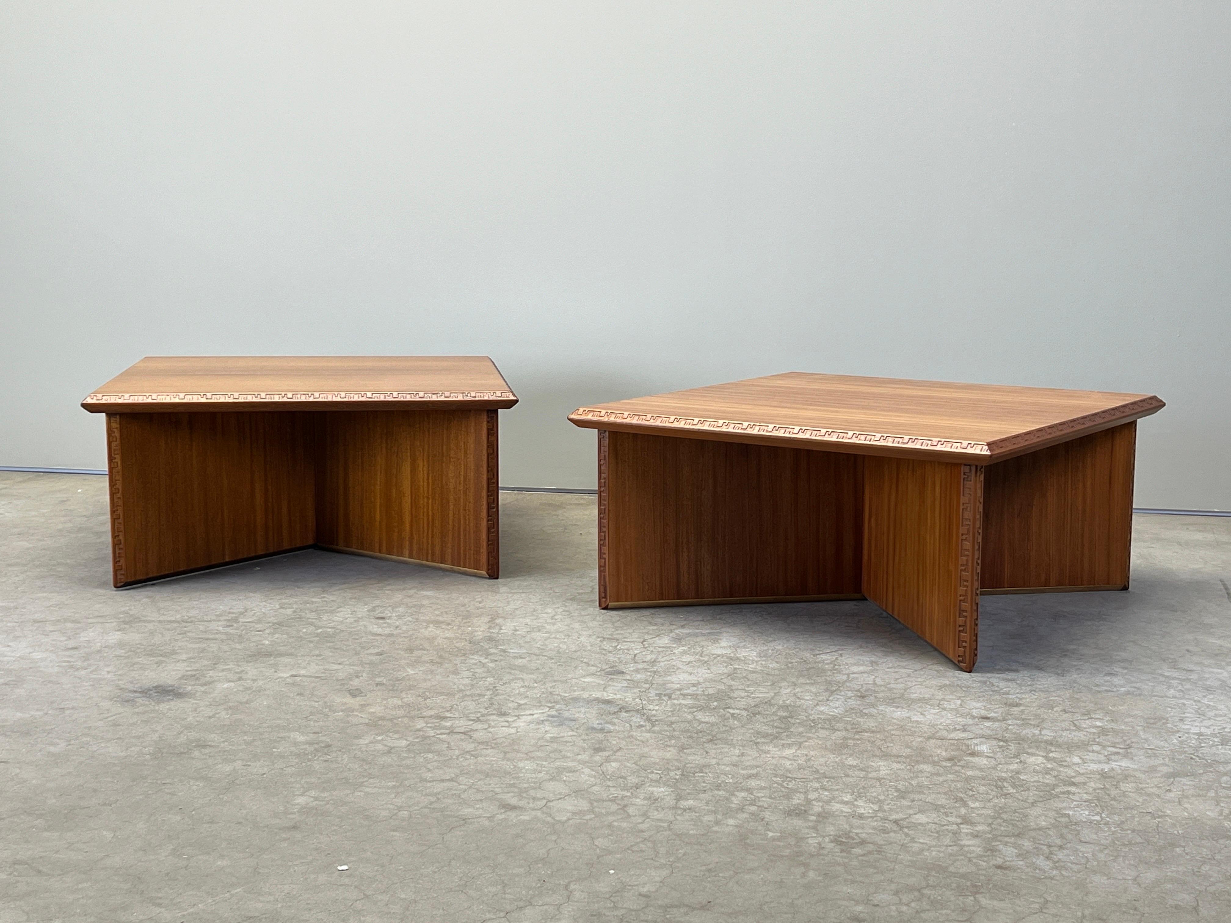 Paire de tables basses de Frank Lloyd Wright pour Henredon en vente 11