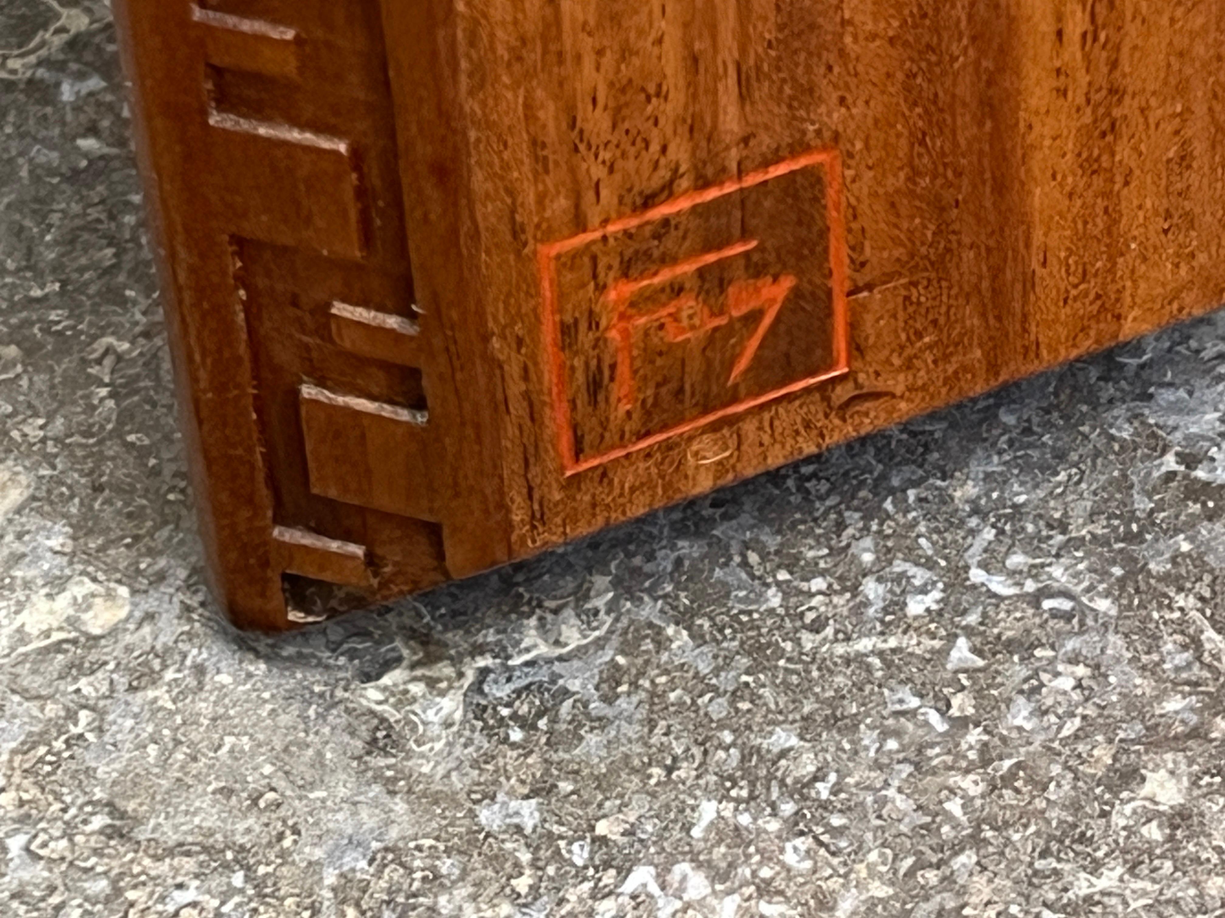 Paire de tables basses de Frank Lloyd Wright pour Henredon en vente 15