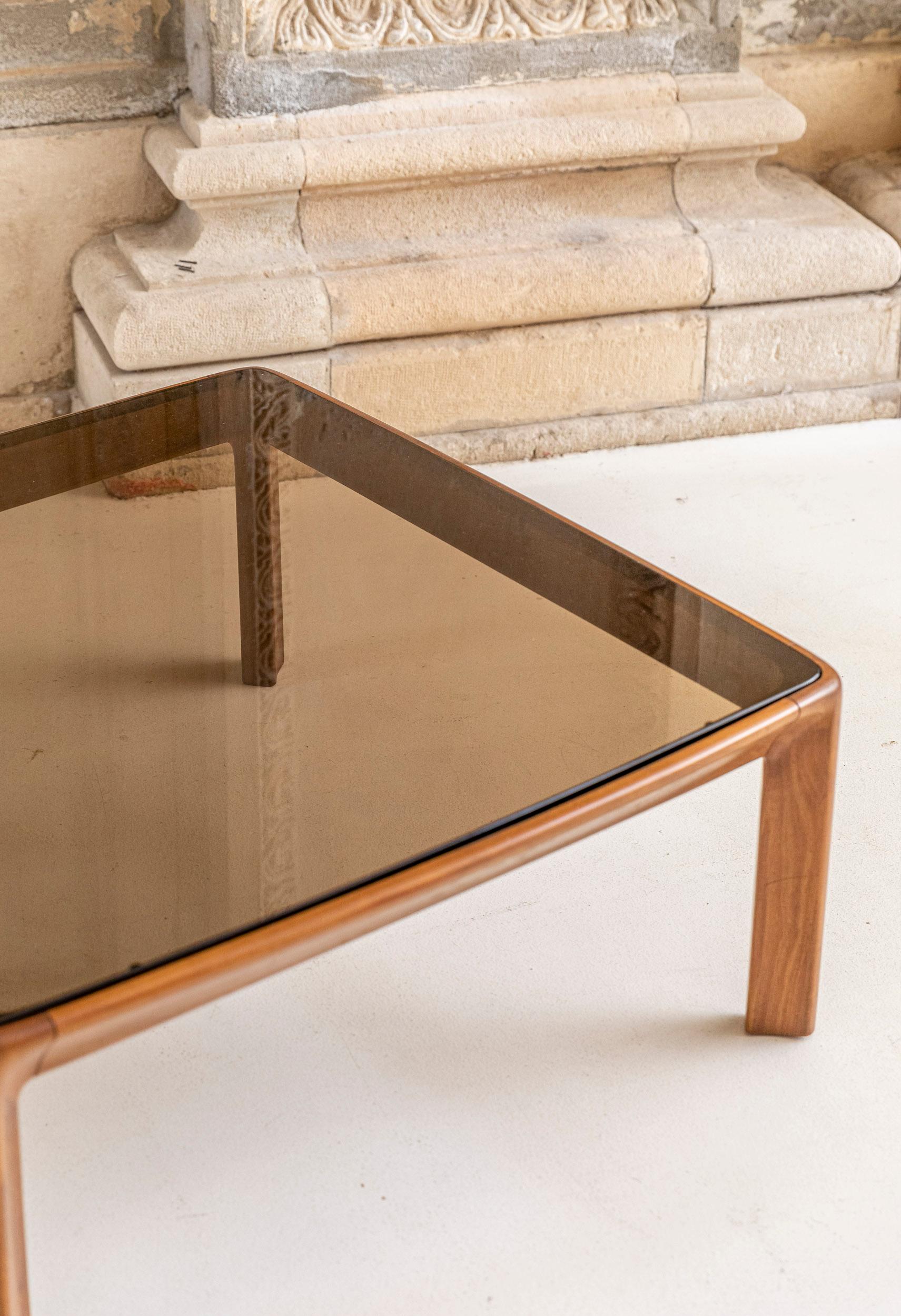 Pair of Coffee Tables by to Angelo Mangiarotti for La Sorgente Dei Mobili 9