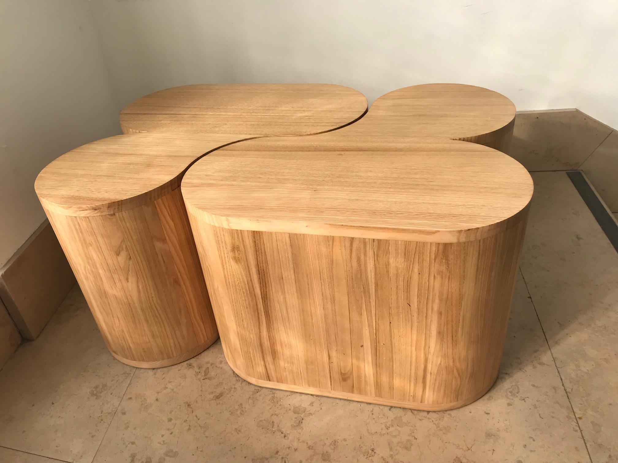 XXIe siècle et contemporain Paire de tables basses Twins en châtaignier d'Edouard de la Marque, France en vente