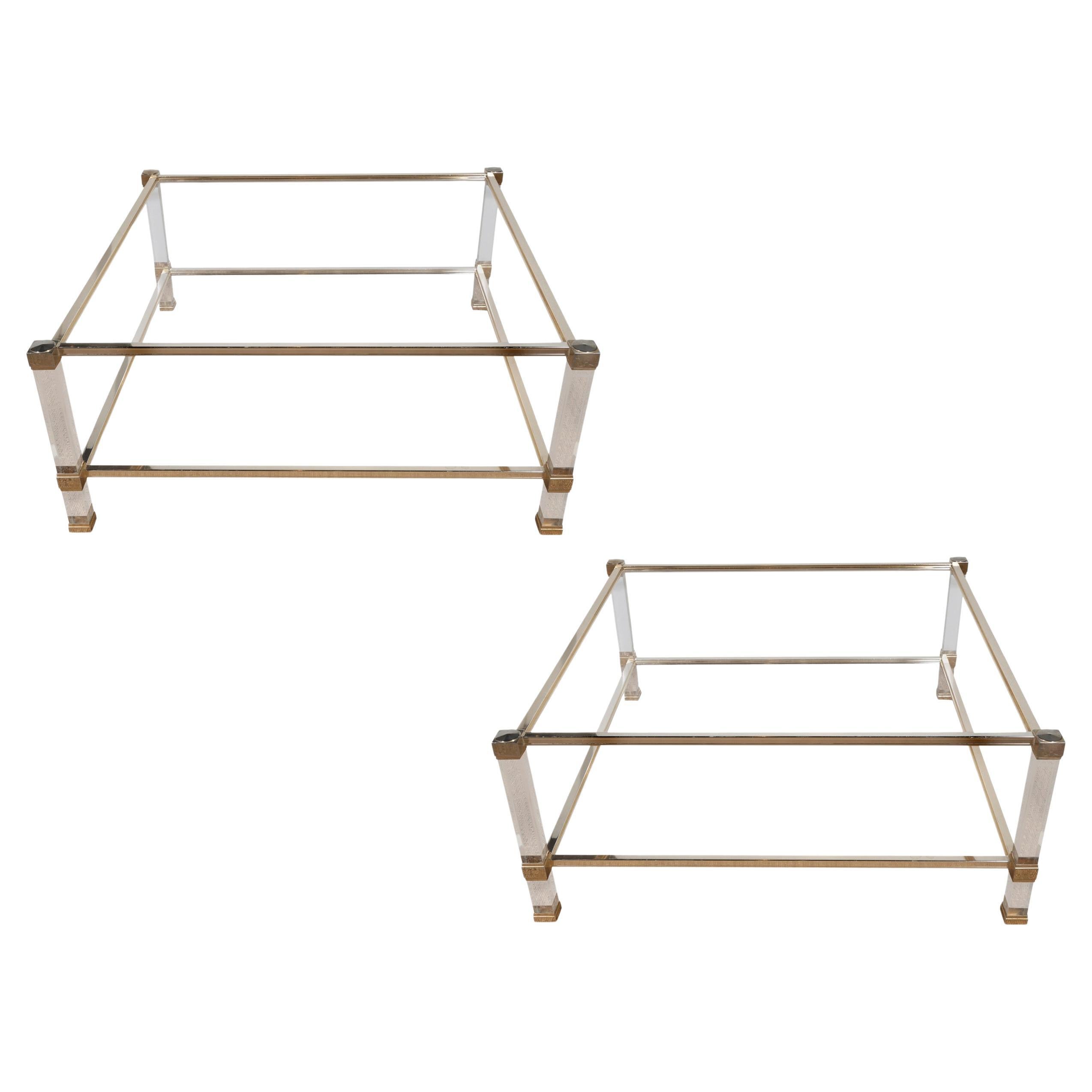 Paire de tables basses - tables d'appoint, par Pierre Vandel, Paris, France, circa 1970