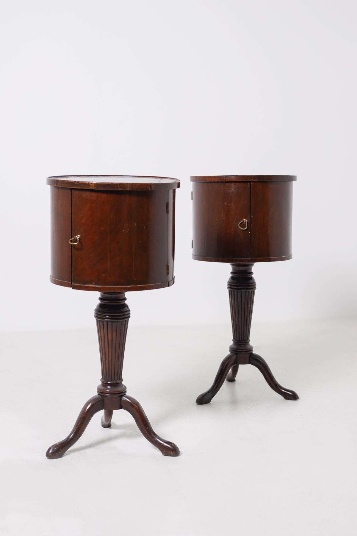 Late 19th Century Pair of Coffee Tables Victorian English in Wood and Brass, Fine, 1890
