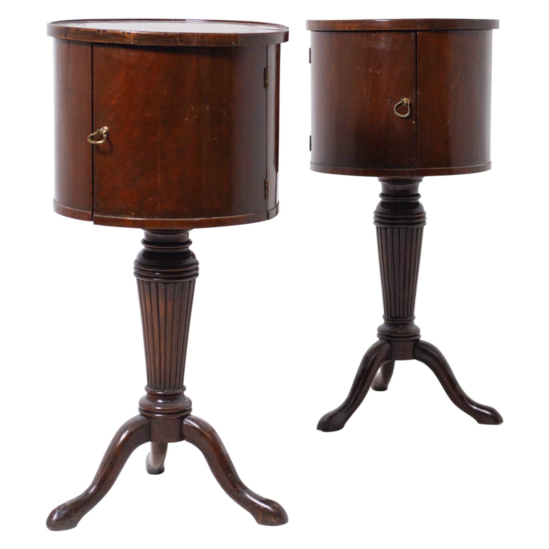Pair of Coffee Tables Victorian English in Wood and Brass, Fine, 1890