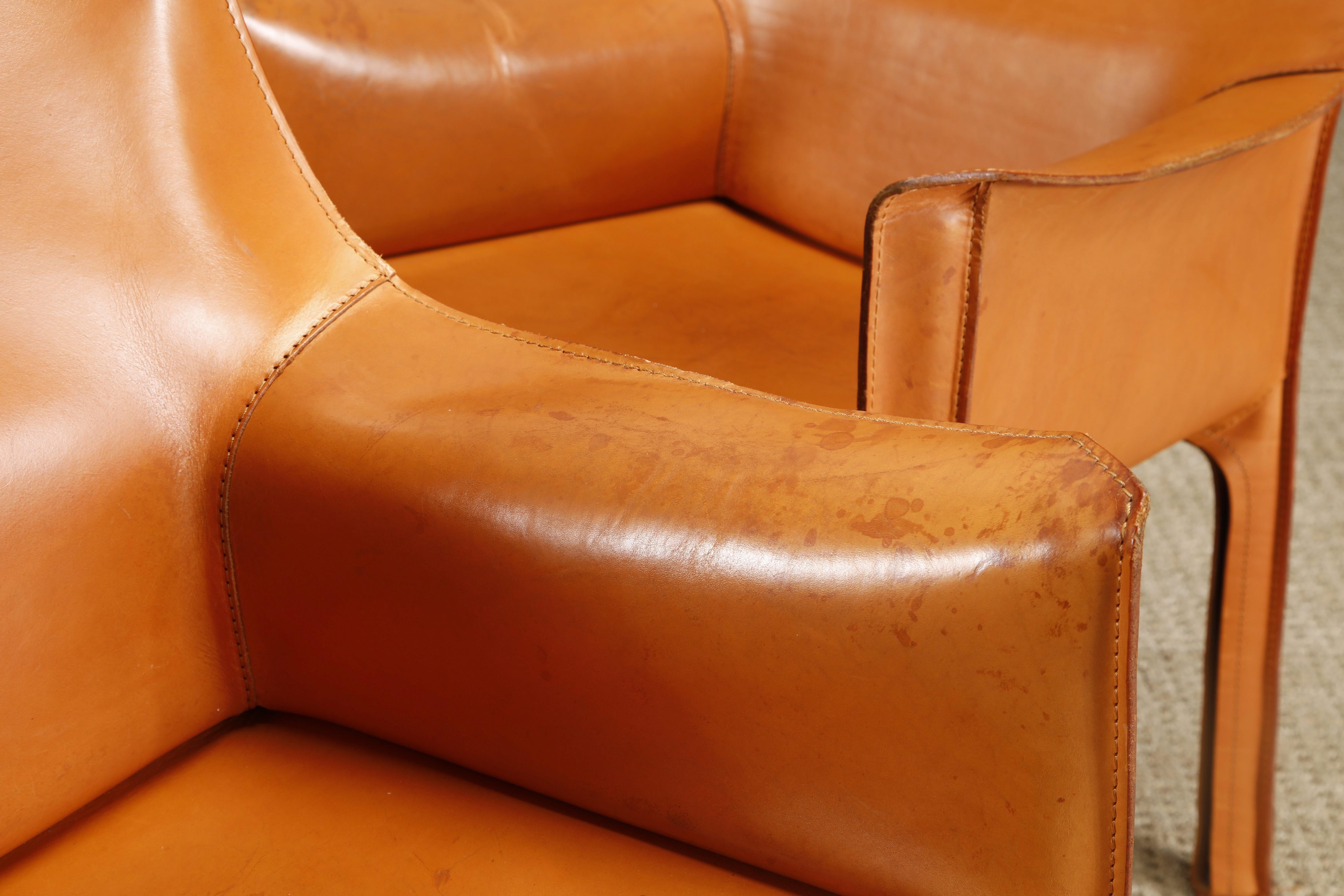 Pair of Cognac Brown Leather Cab Armchairs by Mario Bellini for Cassina, Signed In Good Condition In Los Angeles, CA