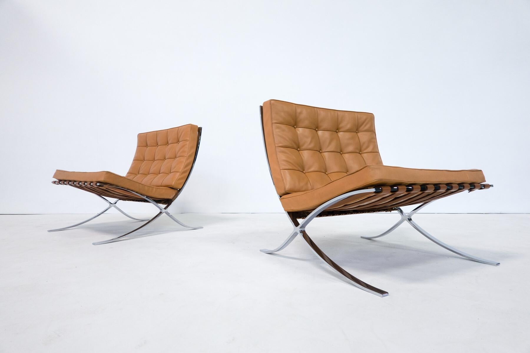 Pair of Cognac Leather Barcelona Chairs by Mies Van Der Rohe for Knoll, 1960s For Sale 9