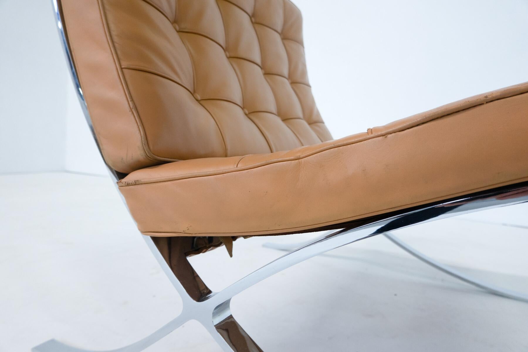 Mid-20th Century Pair of Cognac Leather Barcelona Chairs by Mies Van Der Rohe for Knoll, 1960s For Sale