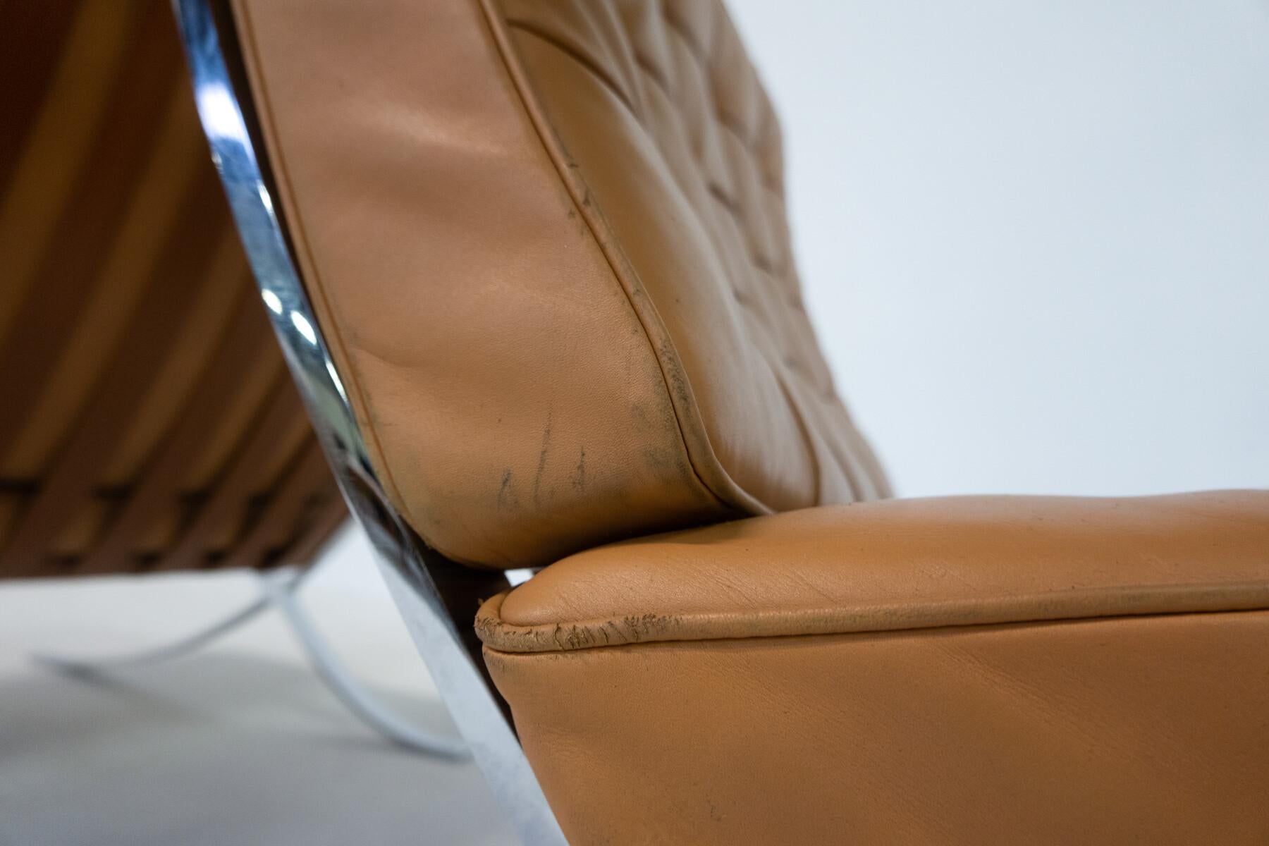 Pair of Cognac Leather Barcelona Chairs by Mies Van Der Rohe for Knoll, 1960s 3