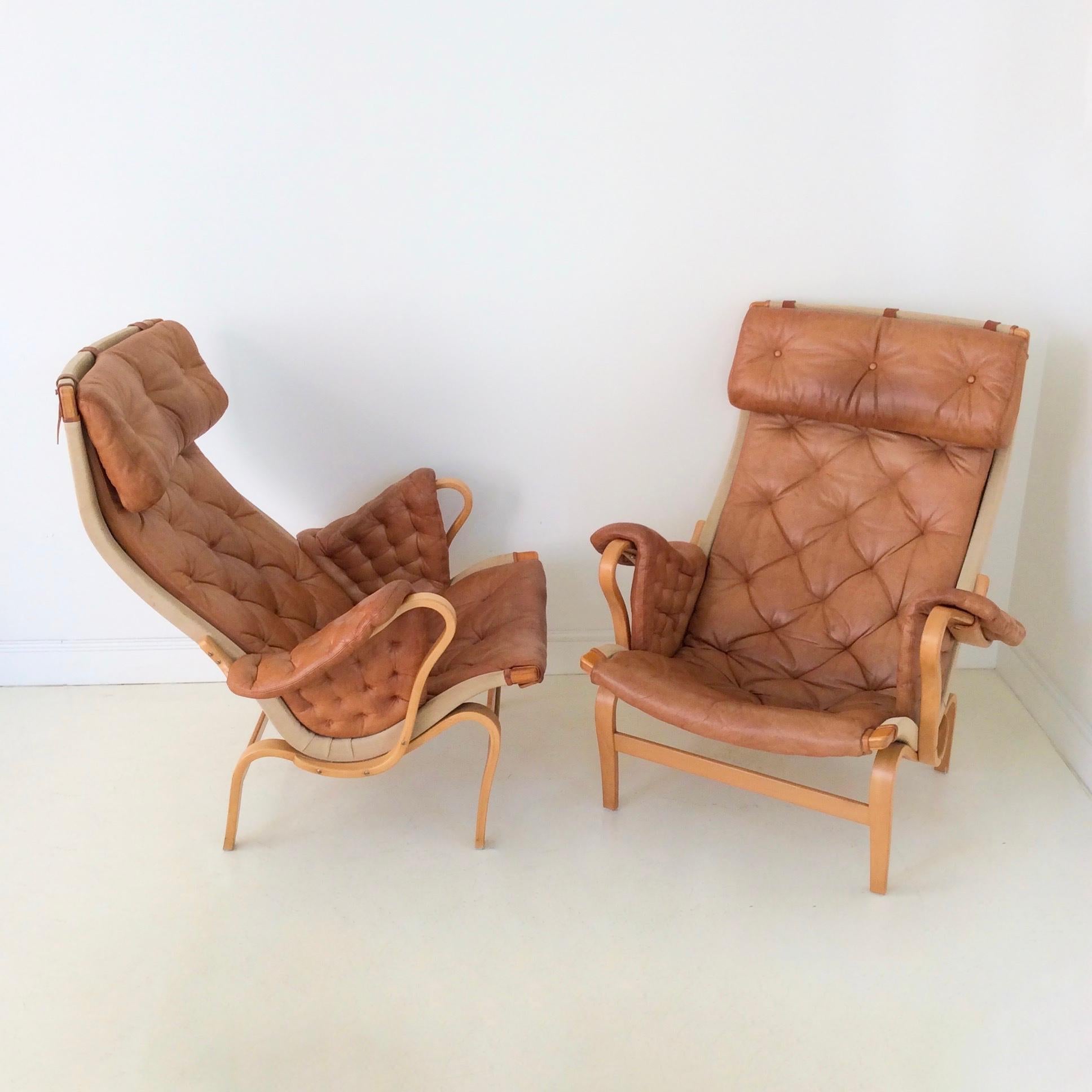 Pair of Cognac Leather Pernilla Armchairs by Bruno Mathsson, Sweden, circa 1970 In Good Condition In Brussels, BE