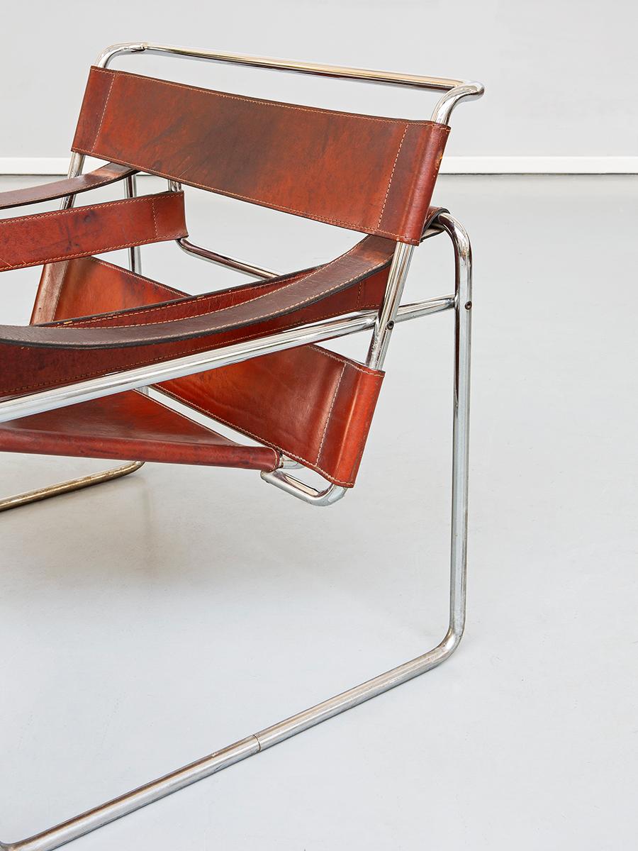 Mid-20th Century Pair of Cognac Leather Wassily Armchairs by Marcel Breuer, 1968