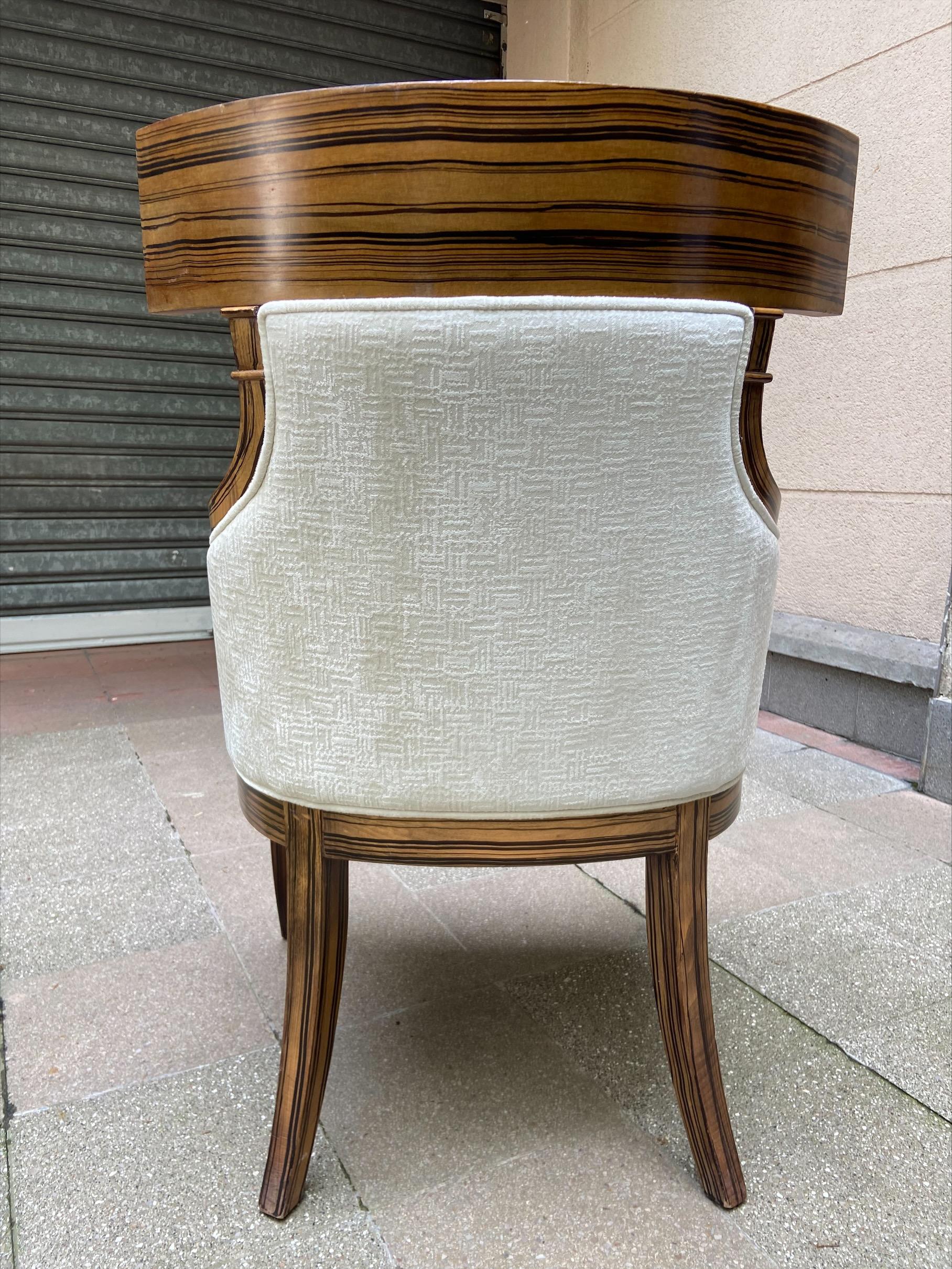 Paire de fauteuils internationaux en caoutchouc, vers 1990 Bon état - En vente à Saint ouen, FR