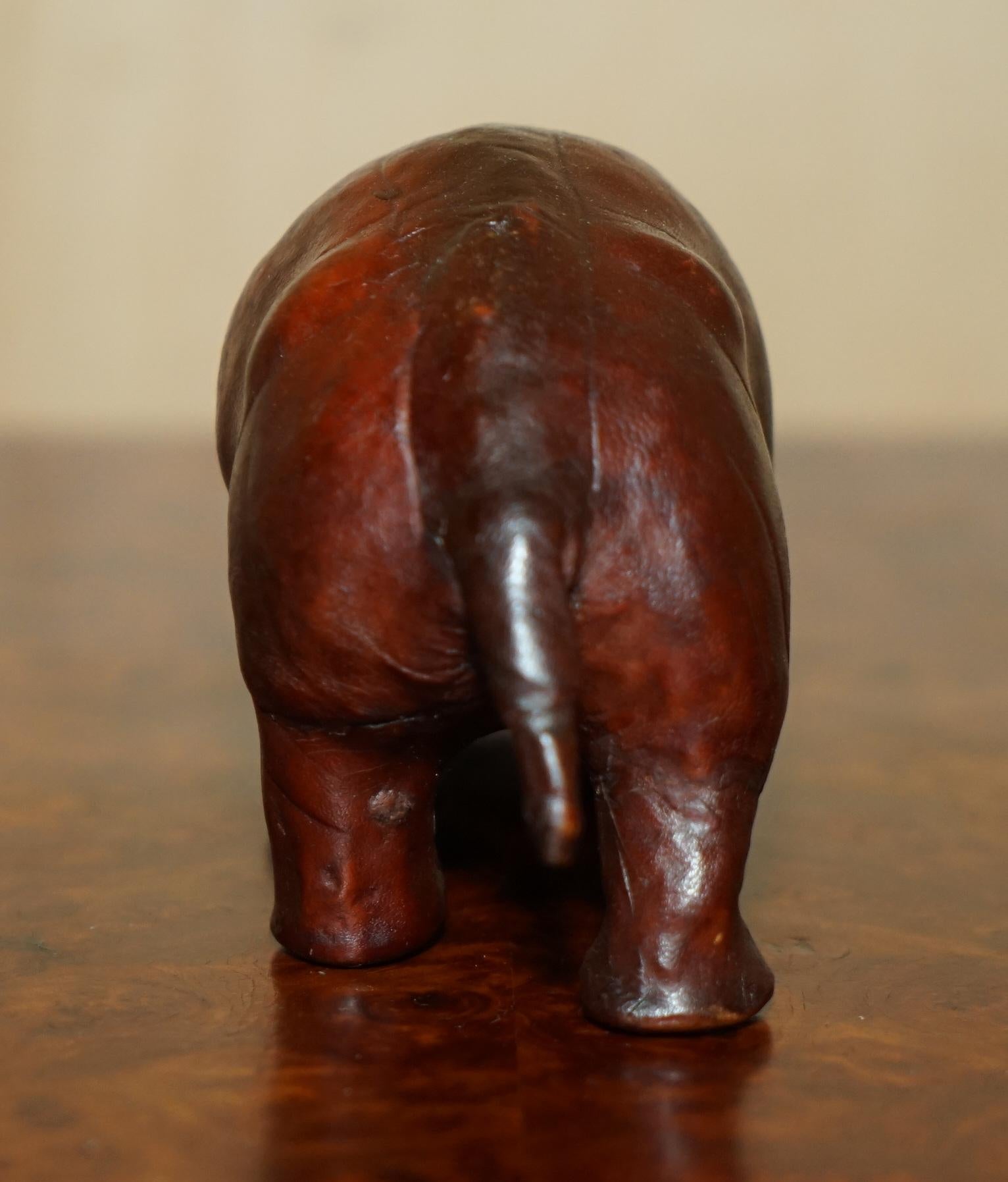 COPPIA DI PIEDI DA COLLEZIONE OMERSA IN PELLE MARRONE HiPPOPOTAMUS HIPPO in vendita 5