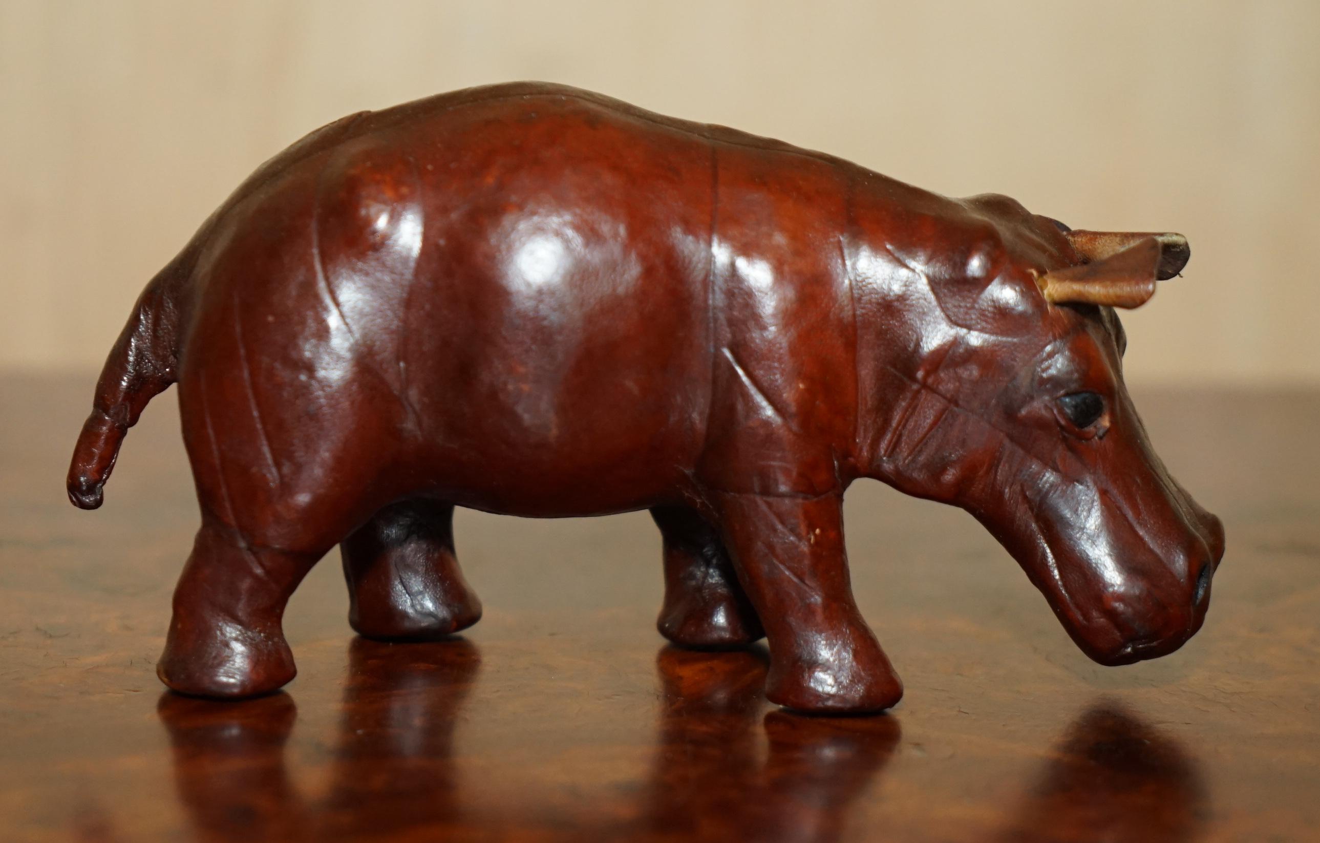 COPPIA DI PIEDI DA COLLEZIONE OMERSA IN PELLE MARRONE HiPPOPOTAMUS HIPPO in vendita 6
