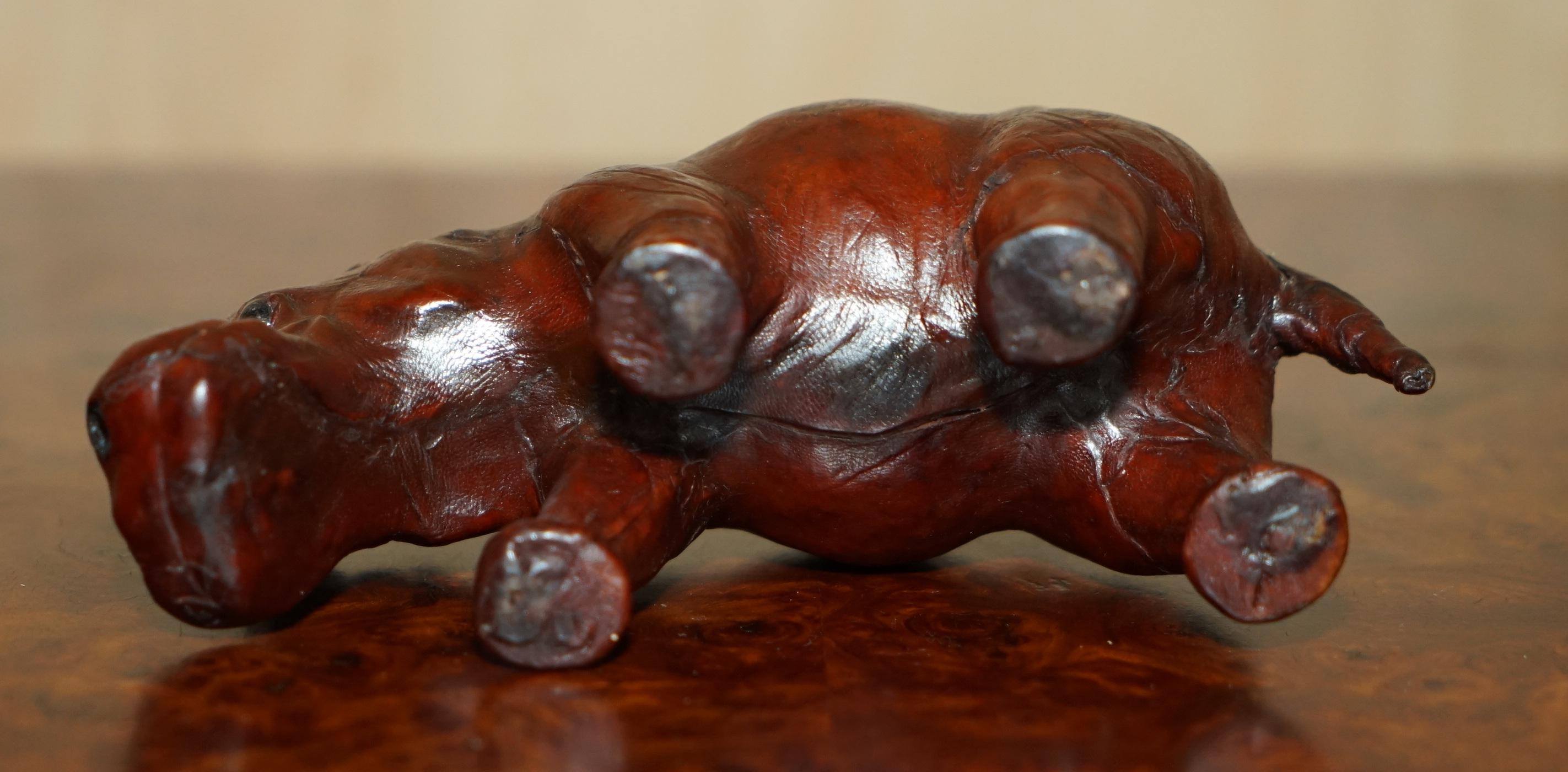 COPPIA DI PIEDI DA COLLEZIONE OMERSA IN PELLE MARRONE HiPPOPOTAMUS HIPPO in vendita 7