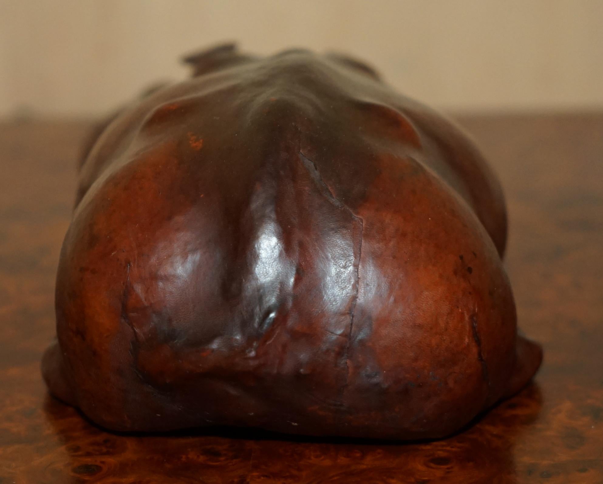 COPPIA DI PIEDI DA COLLEZIONE OMERSA IN PELLE MARRONE HiPPOPOTAMUS HIPPO In condizioni buone in vendita a West Sussex, Pulborough