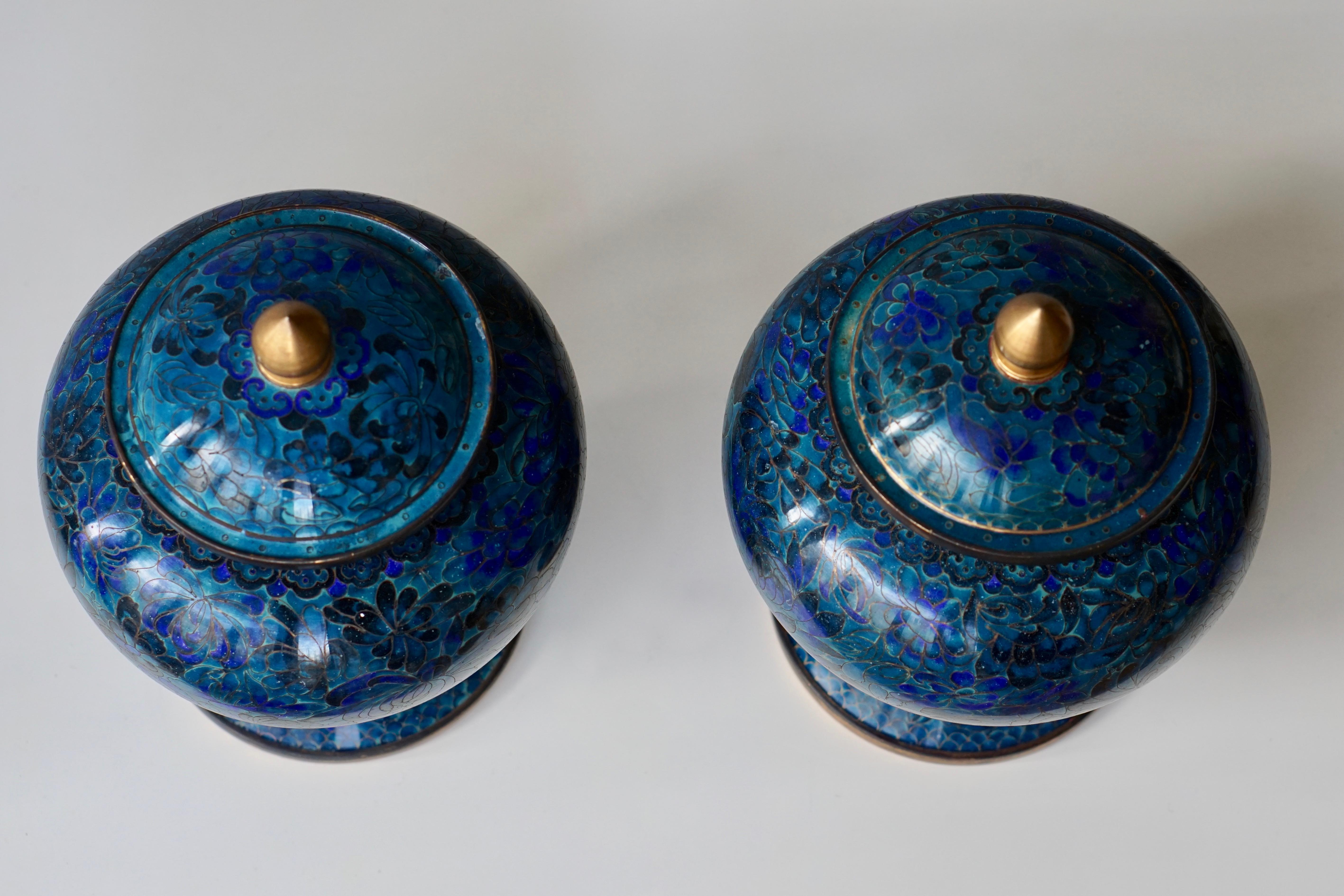 Paar bunte chinesische Jingfa-Cloisonné-Vasen 5