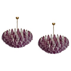 Kronleuchter und Hängelampen