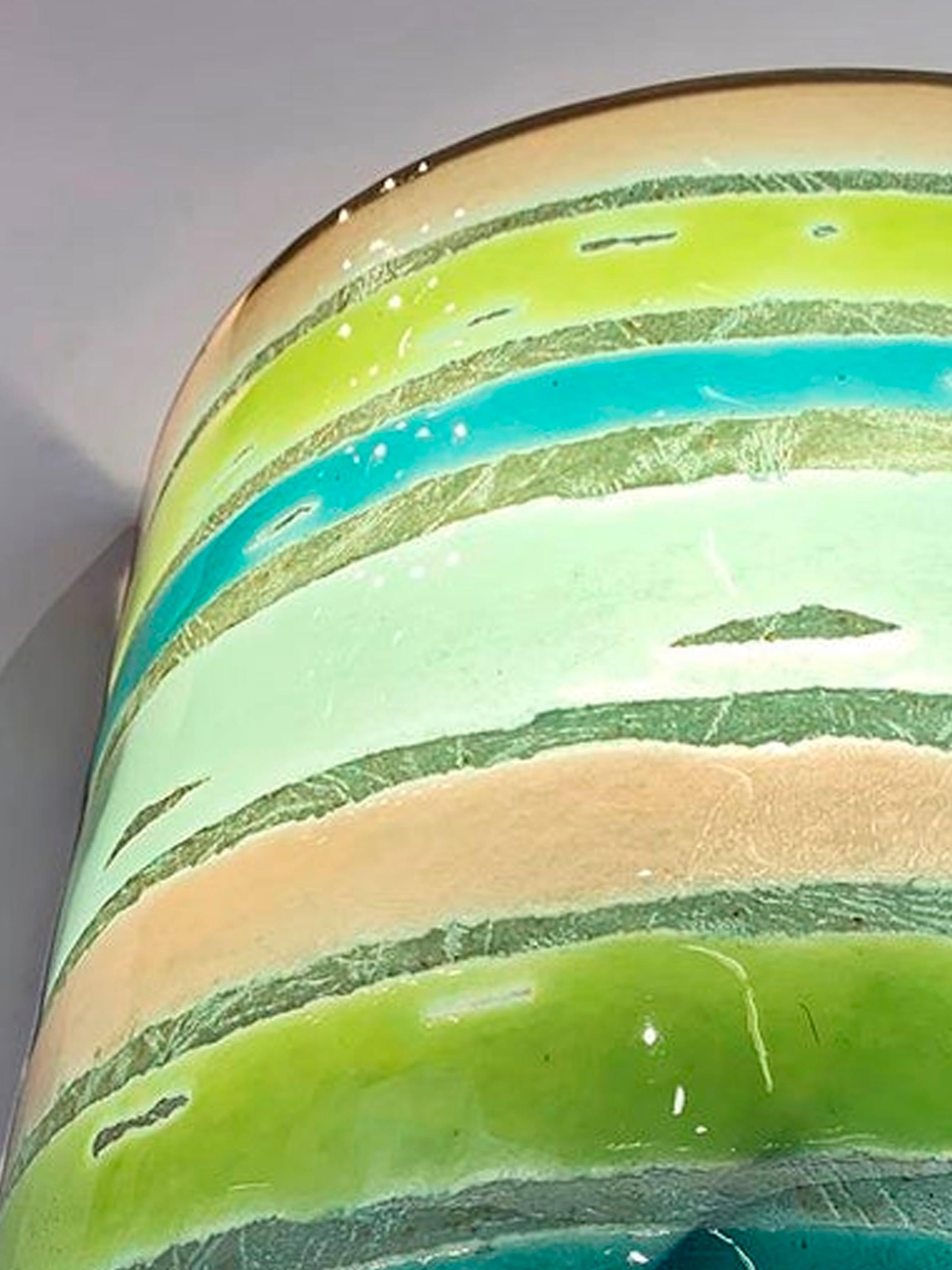 Plastique Paire d'appliques colorées du milieu du 20e siècle, vers 1960 en vente