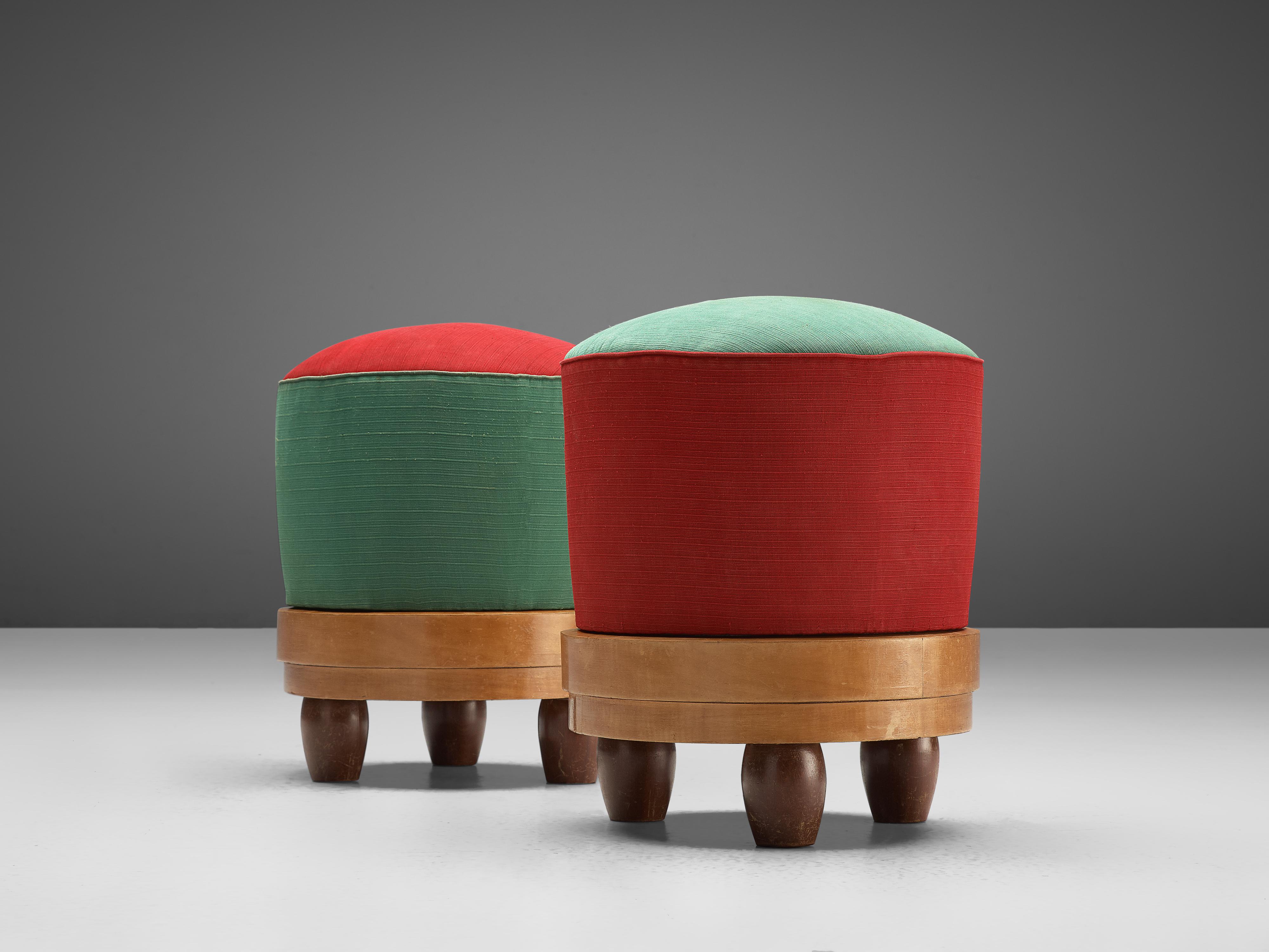 Pair of Colorful Poufs in Green and Red Fabric In Good Condition In Waalwijk, NL