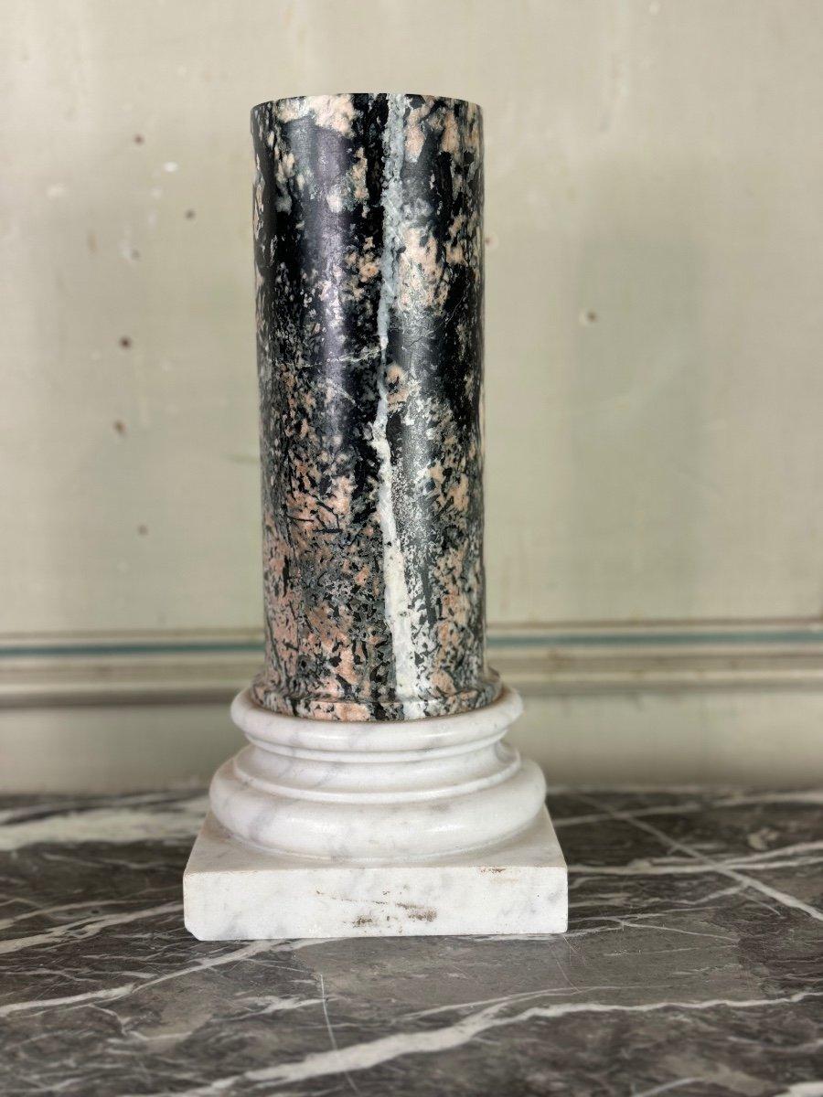 Pair Of Columns In Egyptian Granite And White Carrara Marble, 19th Century 1