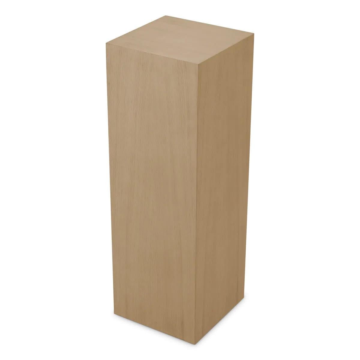 Säulenpaar aus hellem Holzfurnier, 21. Jahrhundert.

Paar sehr hochwertige Säulen aus hellem Holzfurnier, moderne Arbeit.
H: 100 cm B: 40 T: 40 

Produktionszeit: 2-3 Wochen