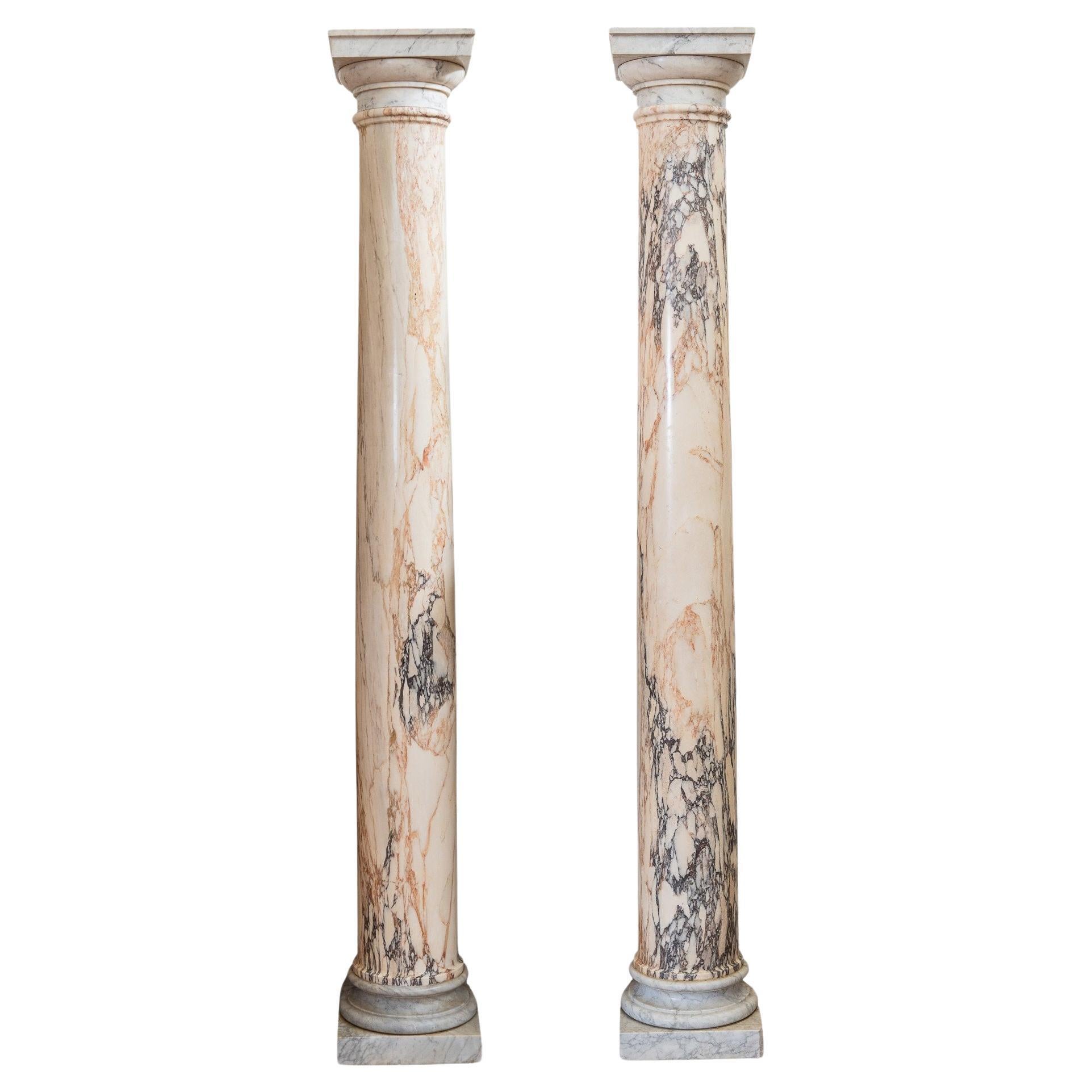 Coppia di colonne in marmo Pavonazzetto