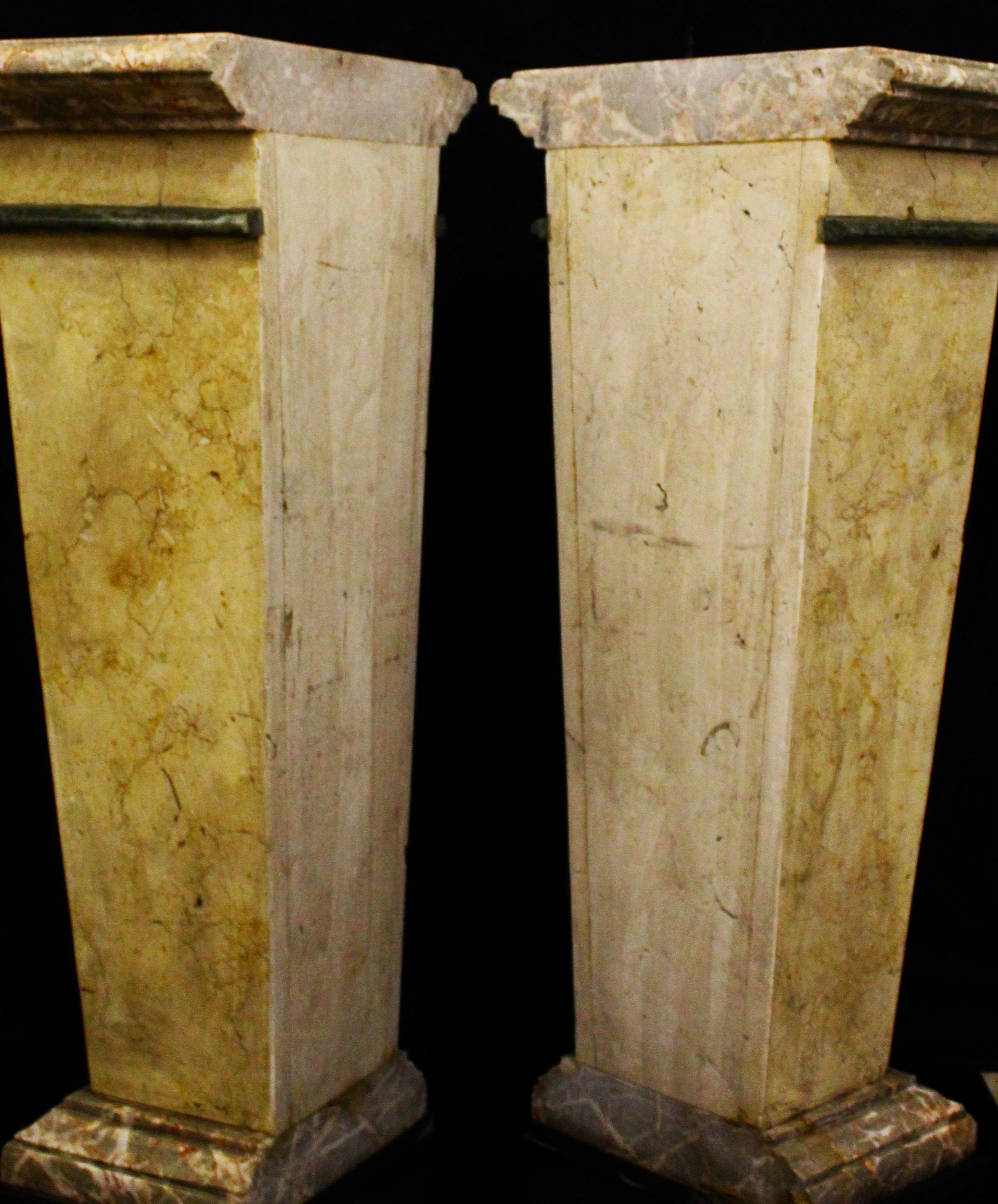 Pair of columns in precious marble In Good Condition For Sale In Rome, IT