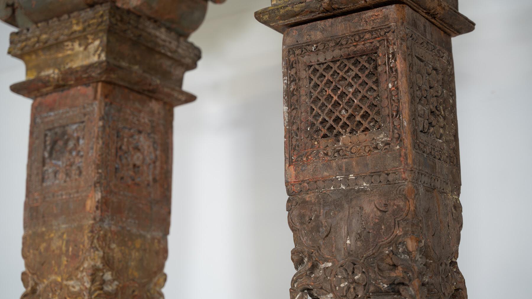 Paire de colonnes, XIXe, Népal en vente 1