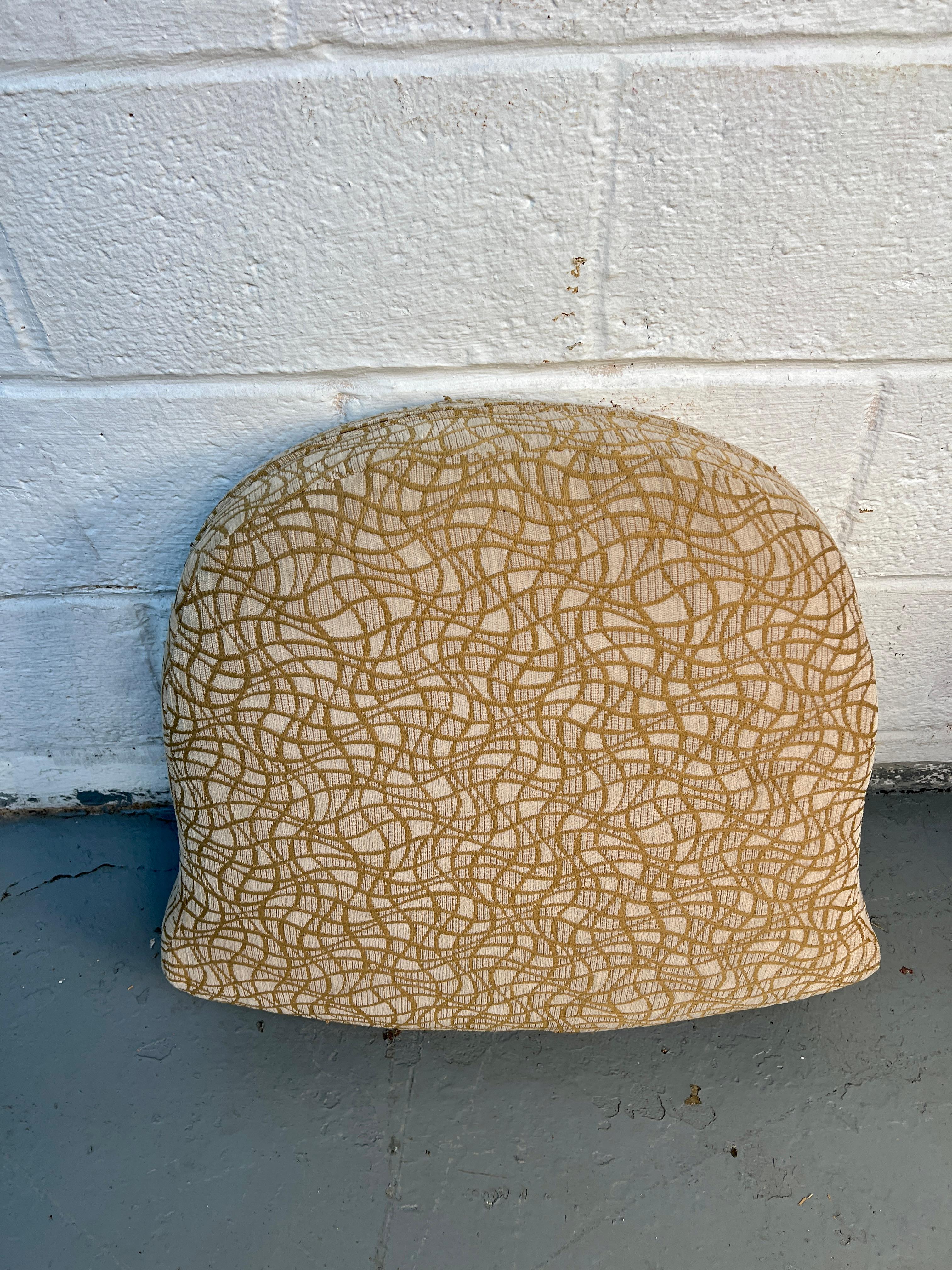 Paire de confortables chaises pivotantes modernes du milieu du siècle dernier en vente 4