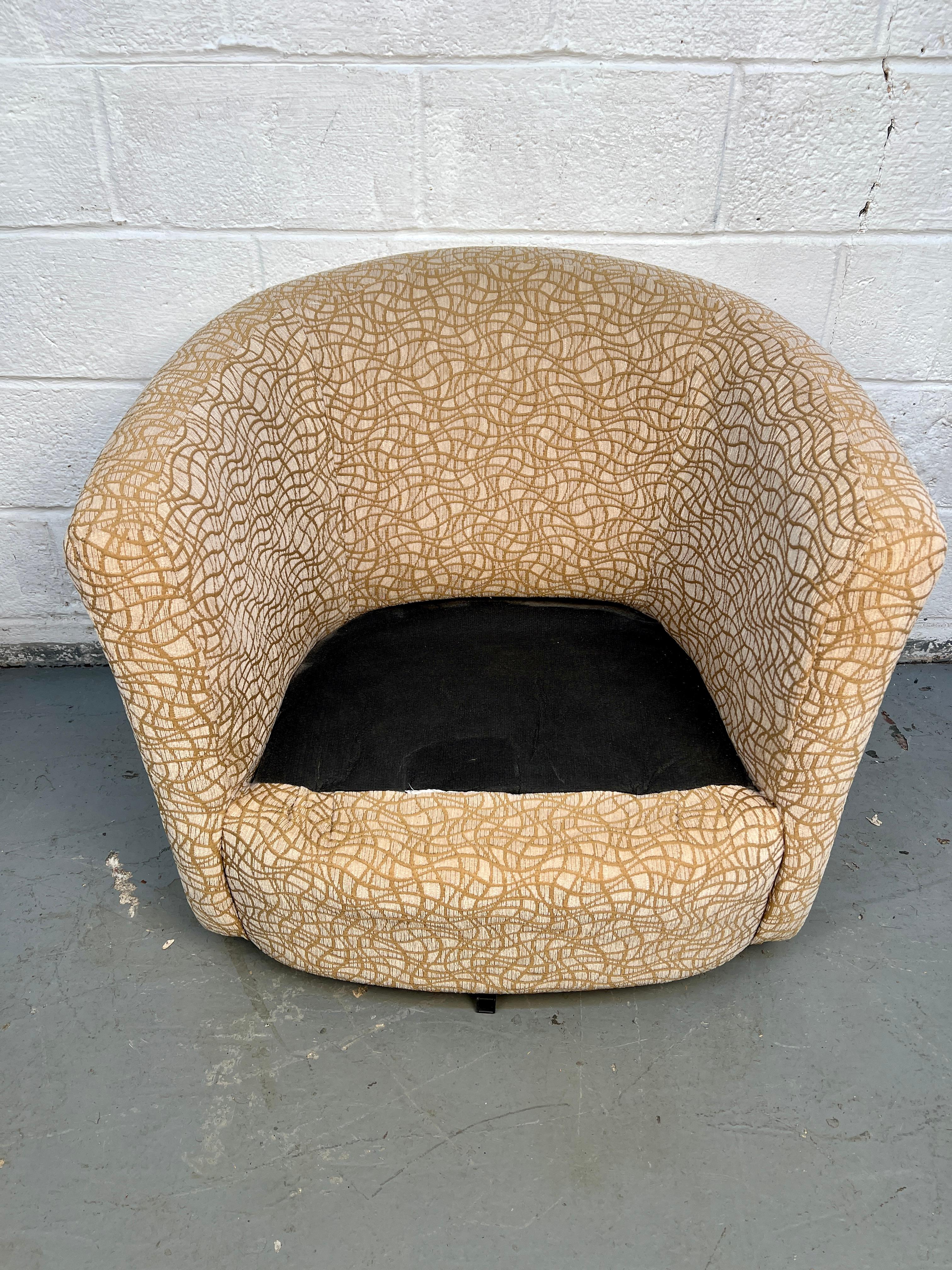 Paire de confortables chaises pivotantes modernes du milieu du siècle dernier en vente 3